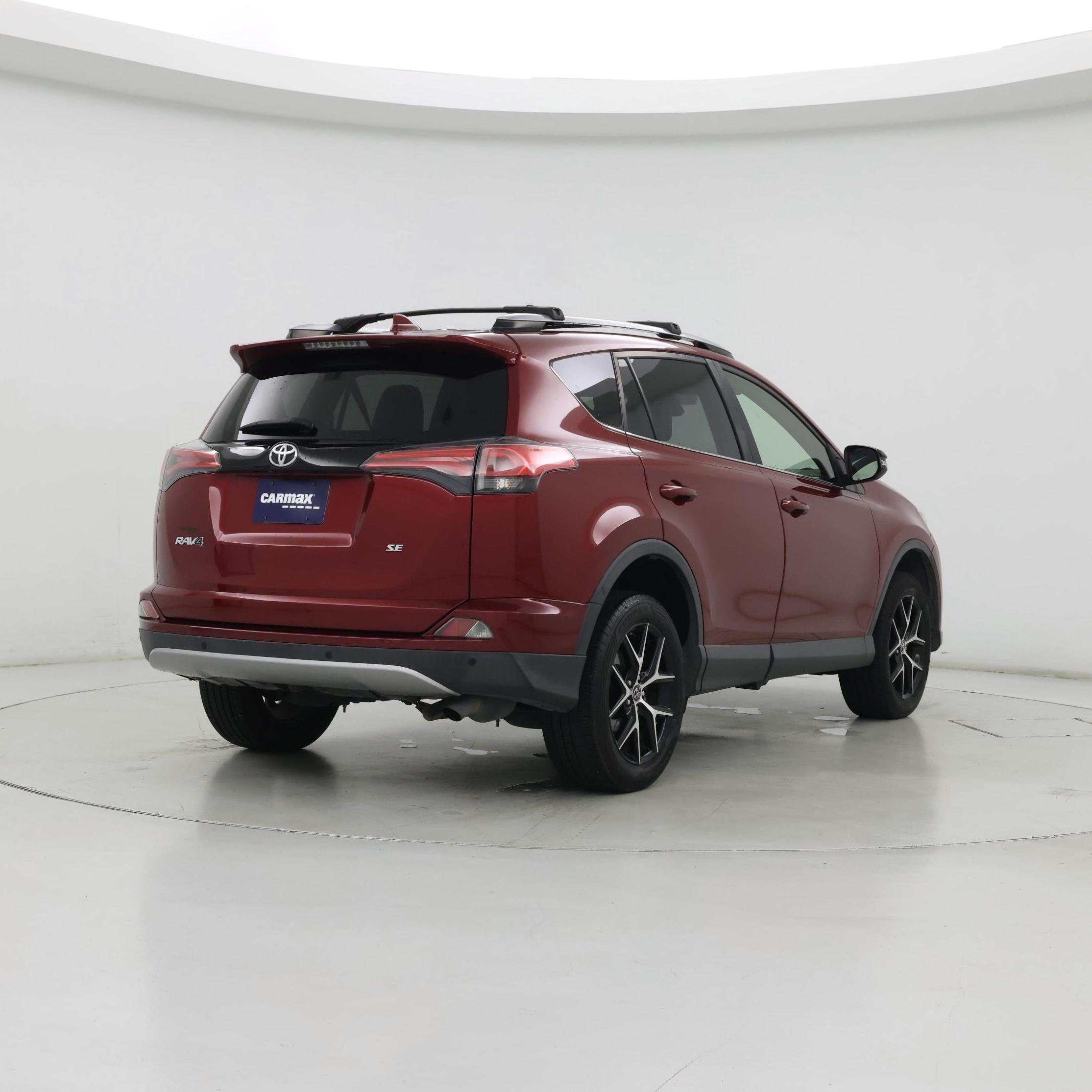 Thumbnail: 2018 Toyota RAV4 - 8