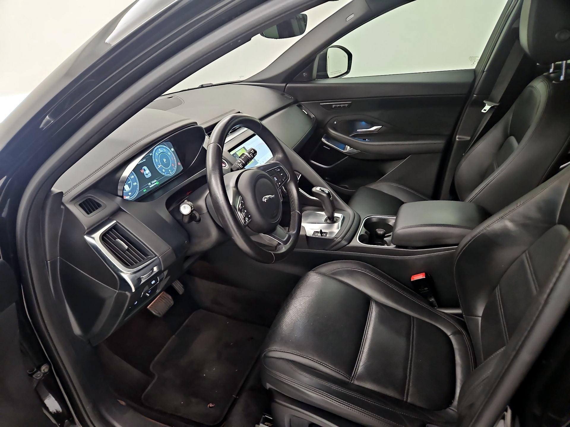 Thumbnail: 2020 Jaguar E-Pace - 11