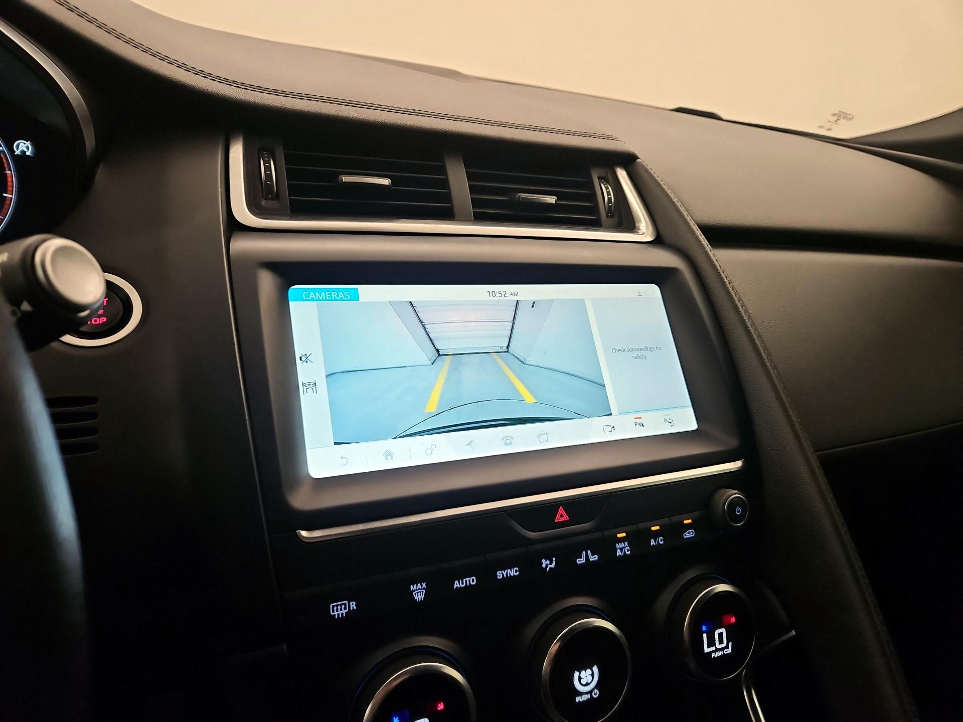 Thumbnail: 2020 Jaguar E-Pace - 15
