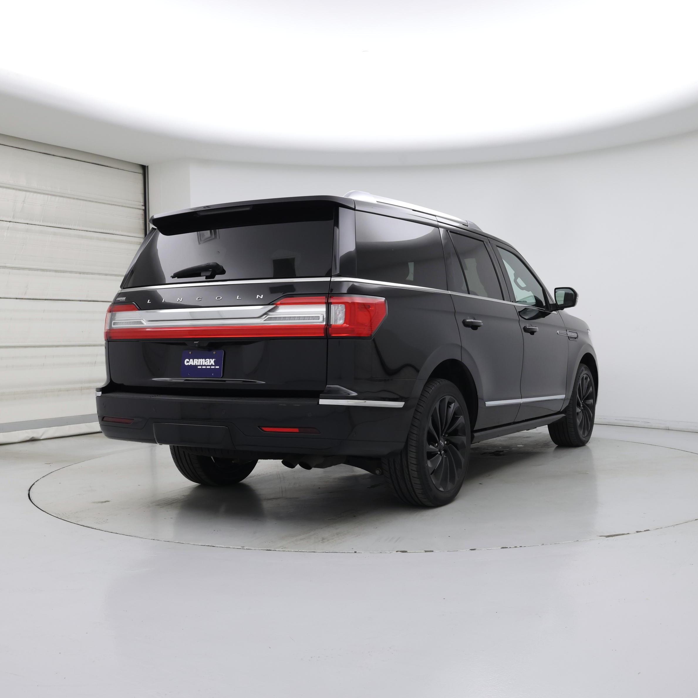 Thumbnail: 2021 Lincoln Navigator - 8