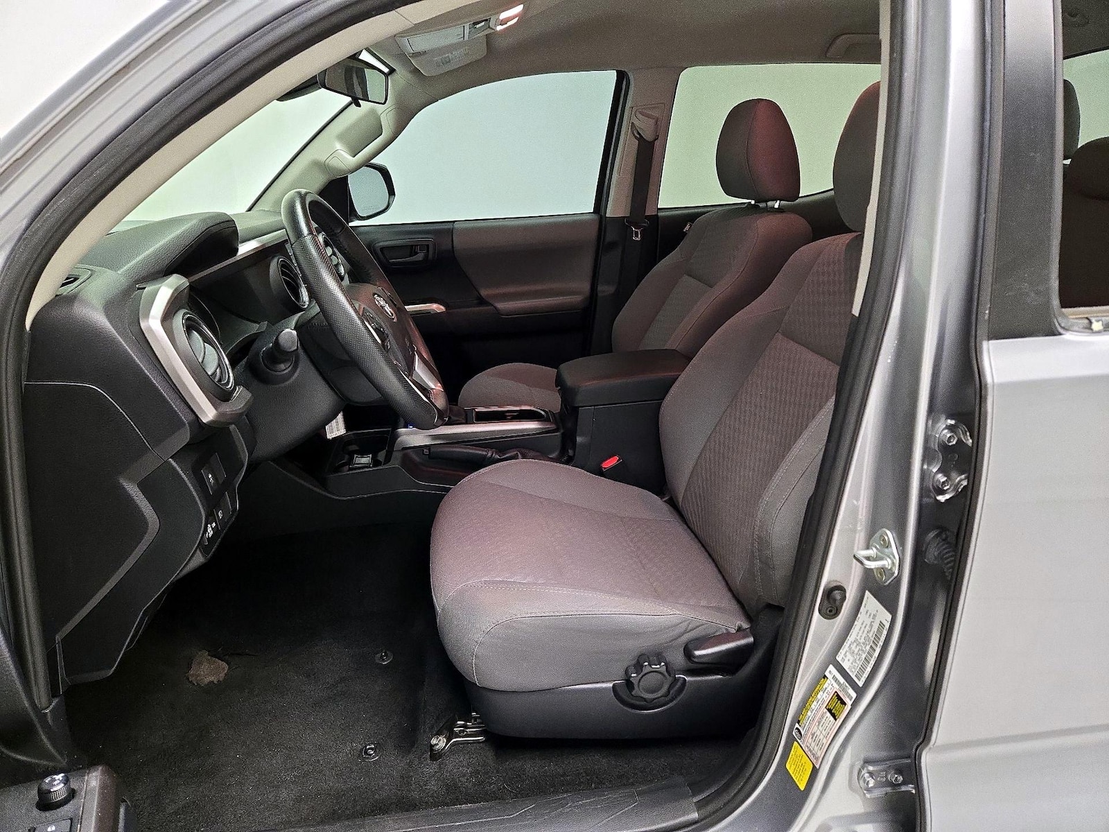 2021 Toyota Tacoma SR5 - Photo 12