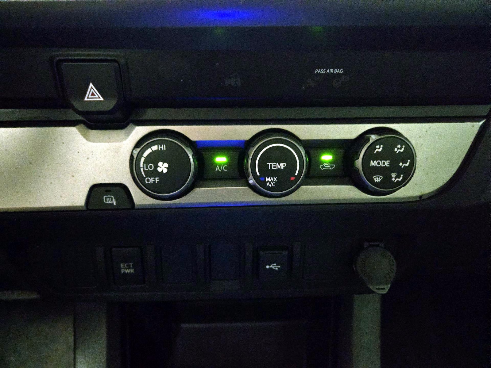 2021 Toyota Tacoma SR5 - Photo 17