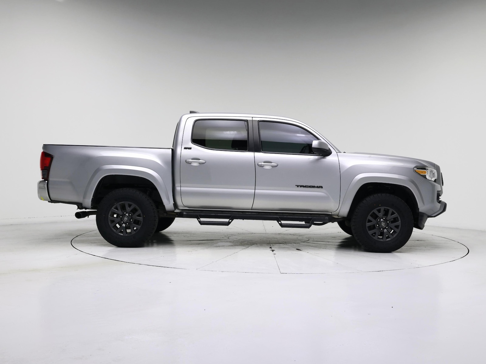 2021 Toyota Tacoma SR5 - Photo 8