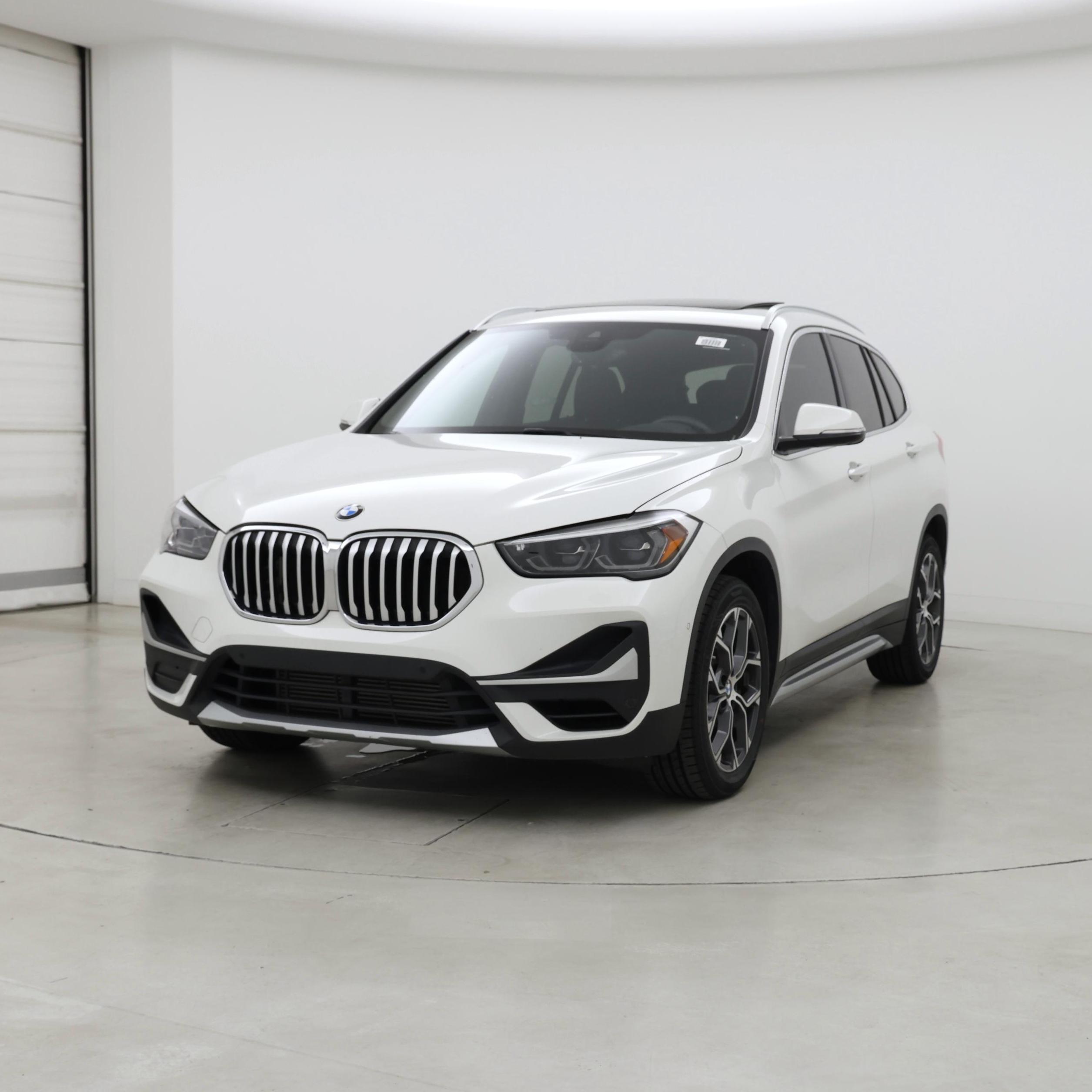Thumbnail: 2021 BMW X1 - 4
