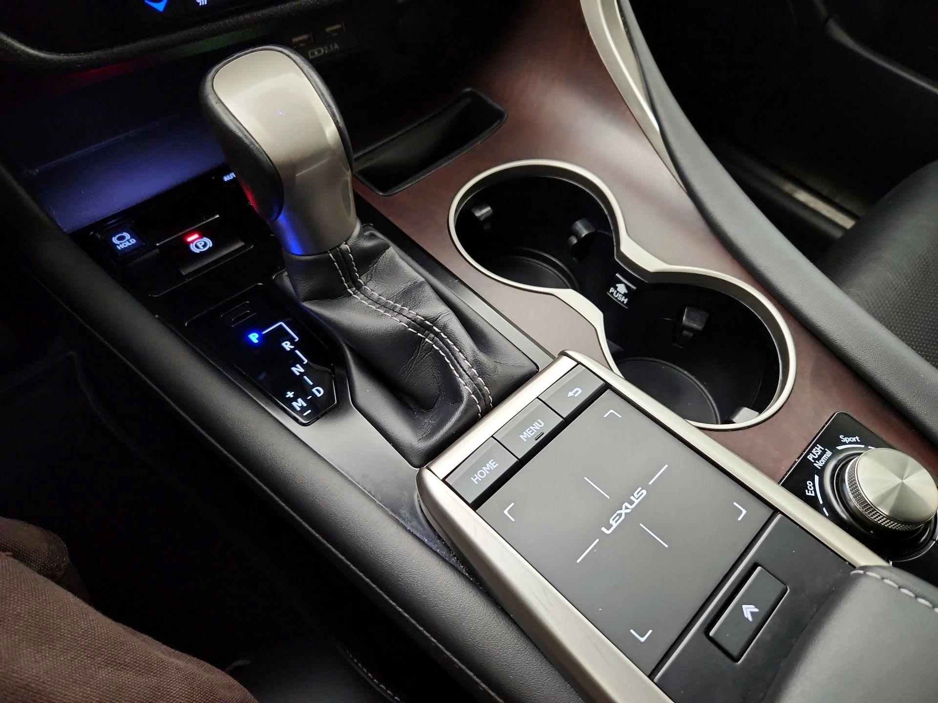 Thumbnail: 2020 Lexus RX - 17