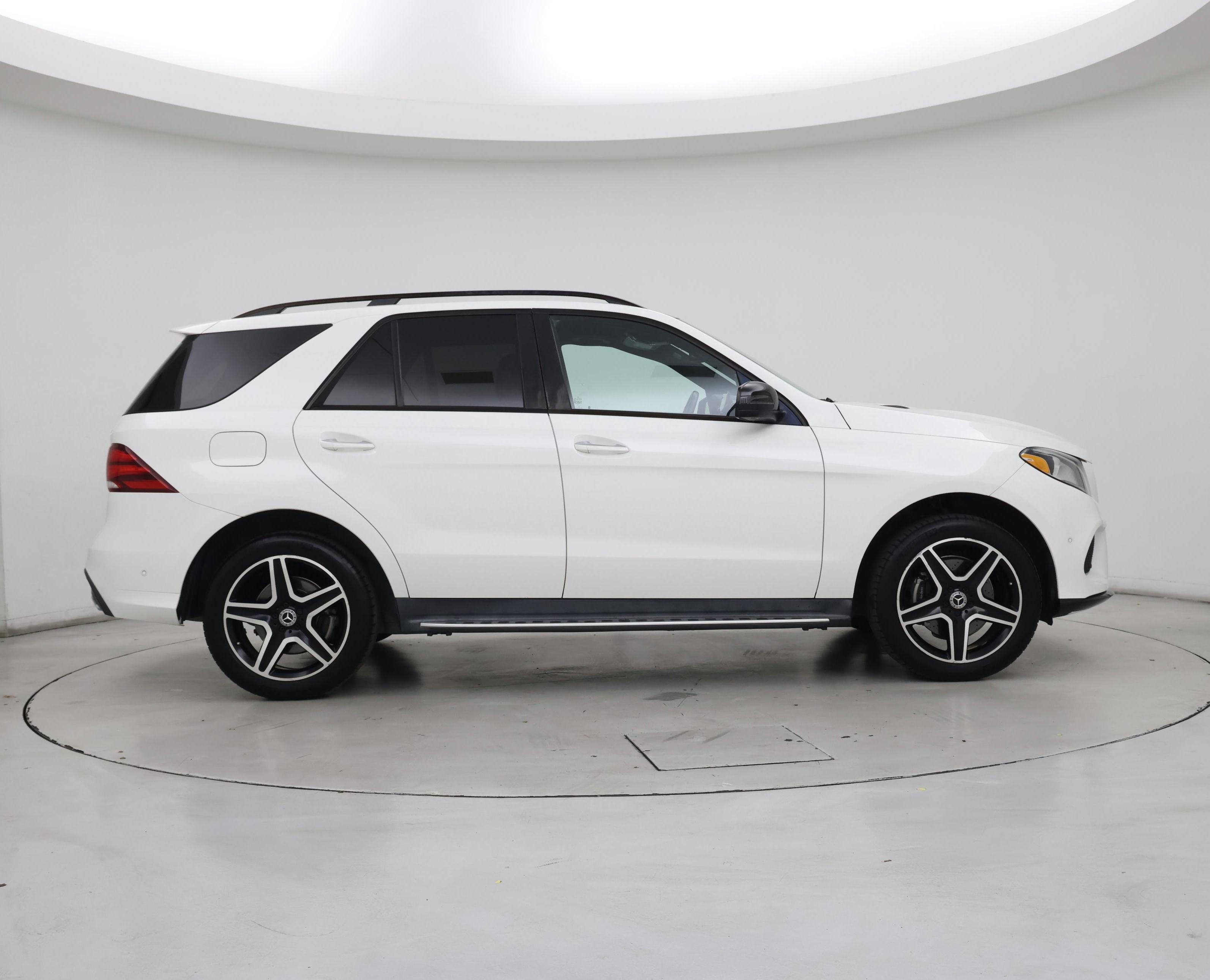Thumbnail: 2018 Mercedes-Benz GLE - 7