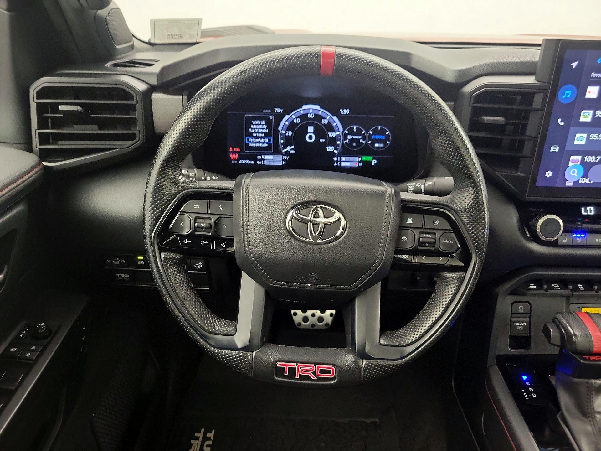Thumbnail: 2024 Toyota Tundra - 10