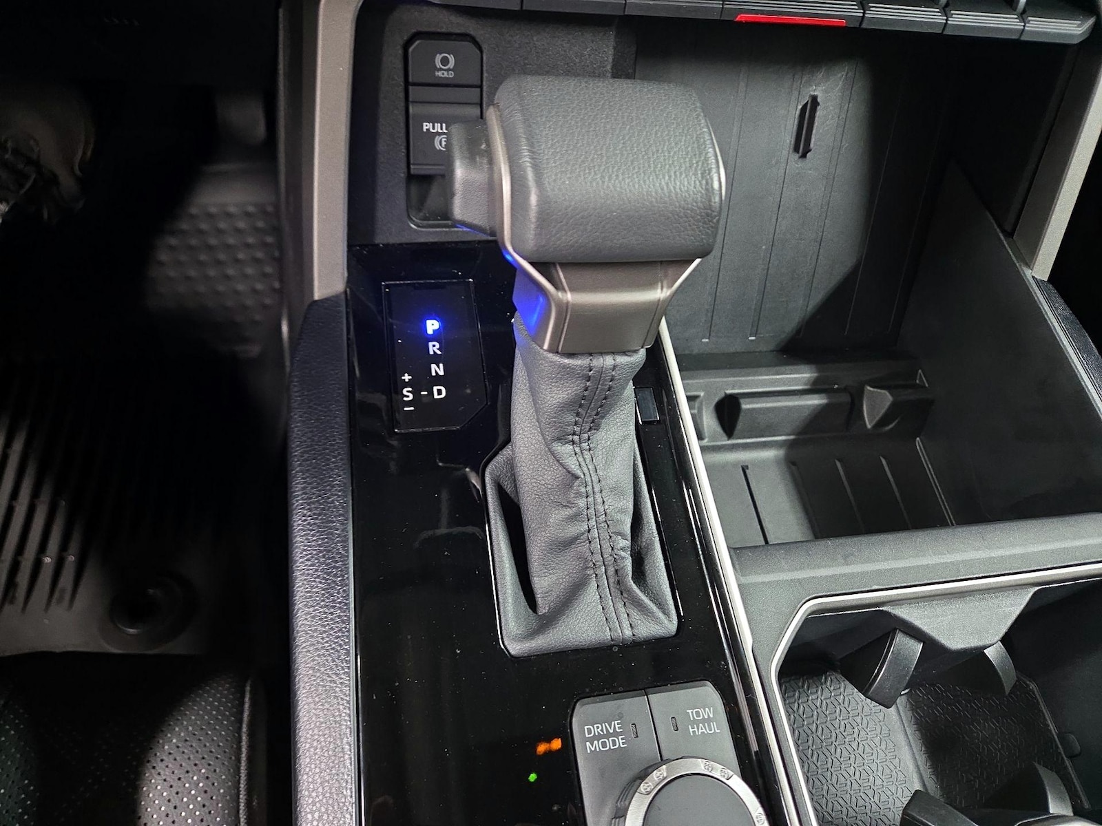 2024 Toyota Tundra SR5 - Photo 18