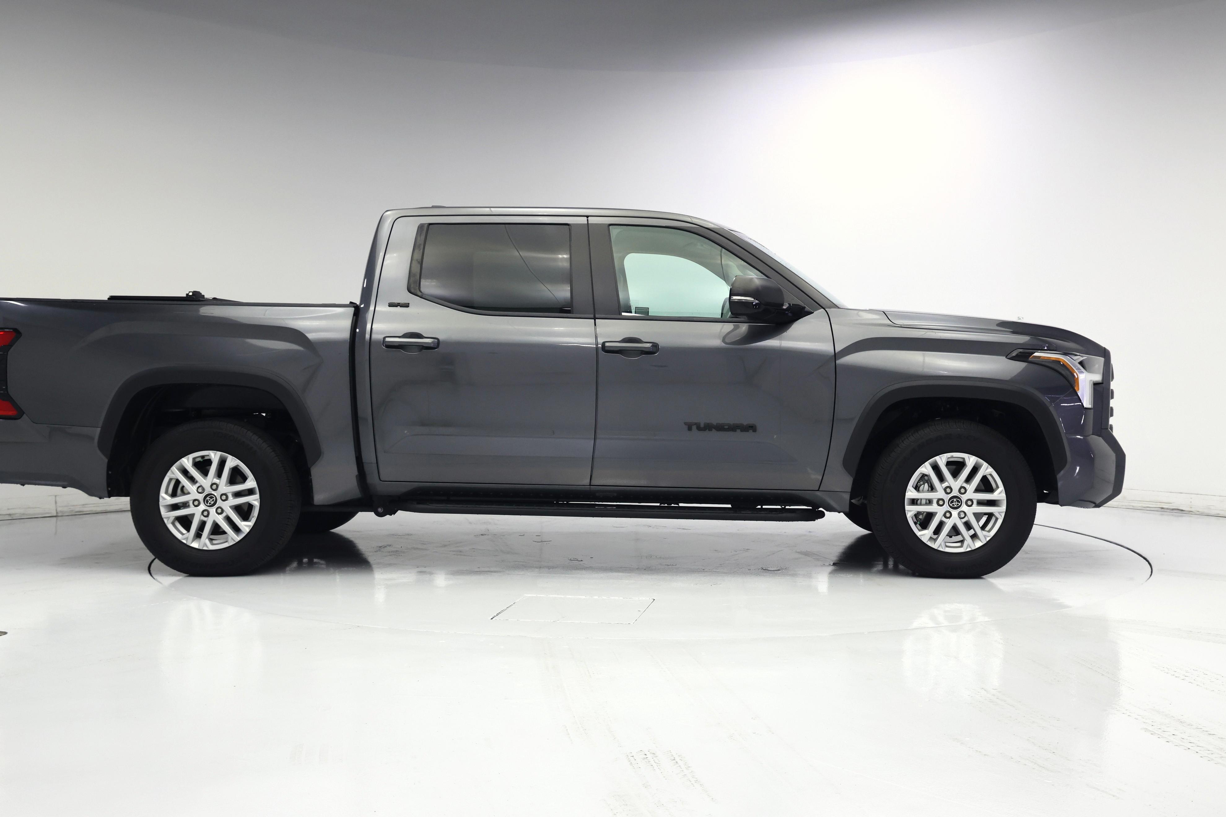Thumbnail: 2024 Toyota Tundra - 7