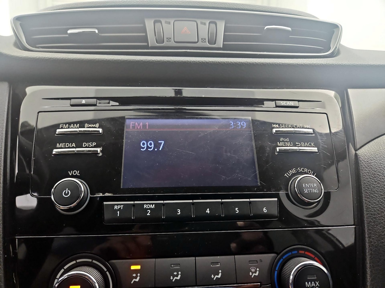 2018 Nissan Rogue Sport S - Photo 16