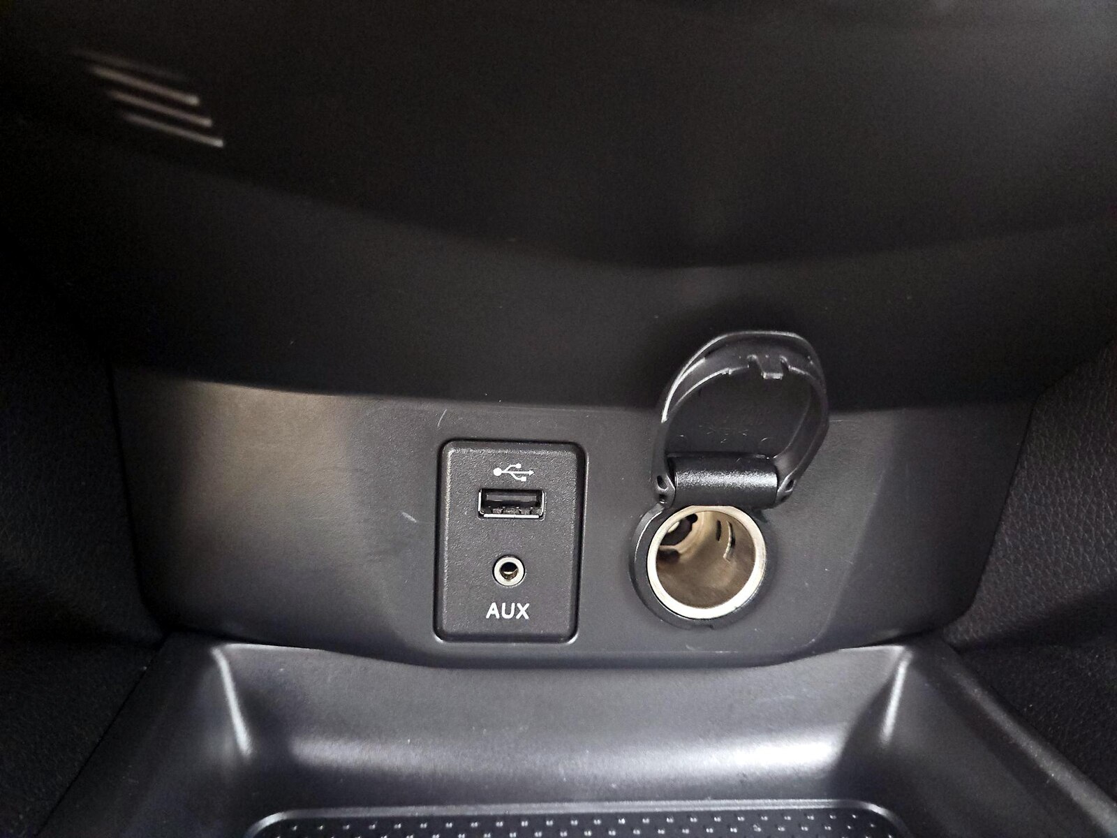 2018 Nissan Rogue Sport S - Photo 19