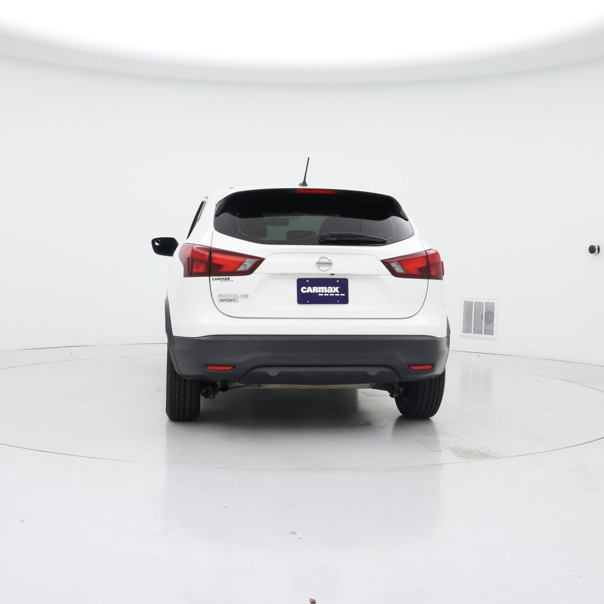Thumbnail: 2018 Nissan Rogue Sport - 6