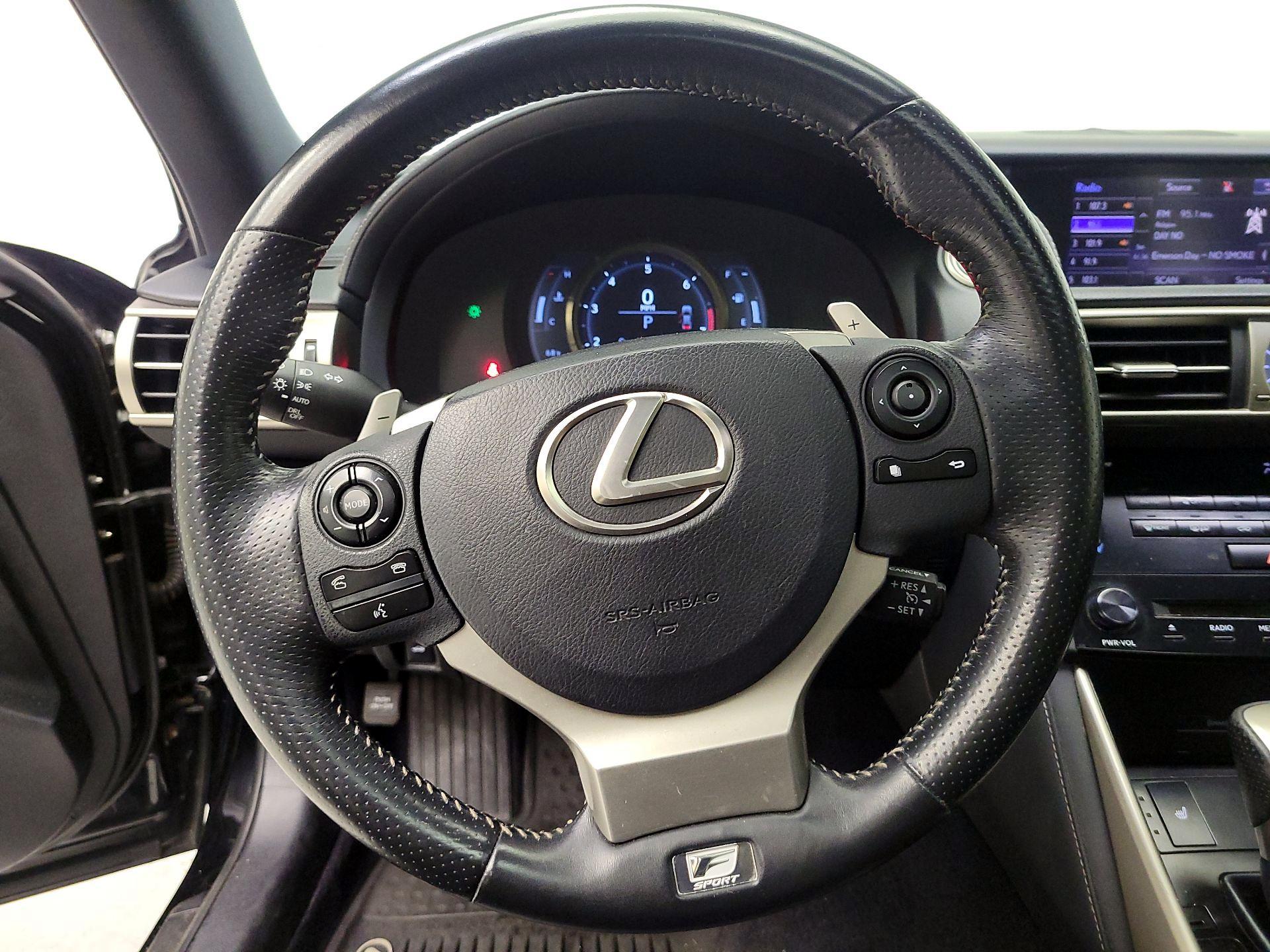 Thumbnail: 2014 Lexus IS - 10