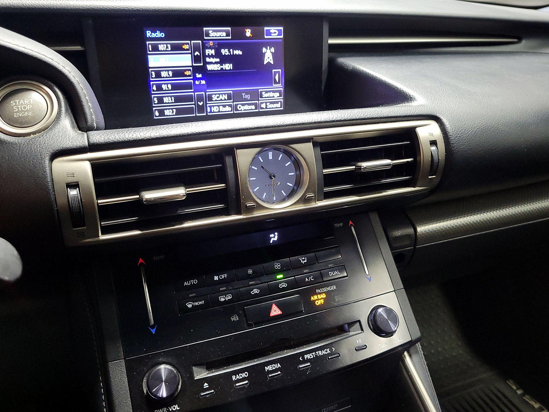 Thumbnail: 2014 Lexus IS - 15