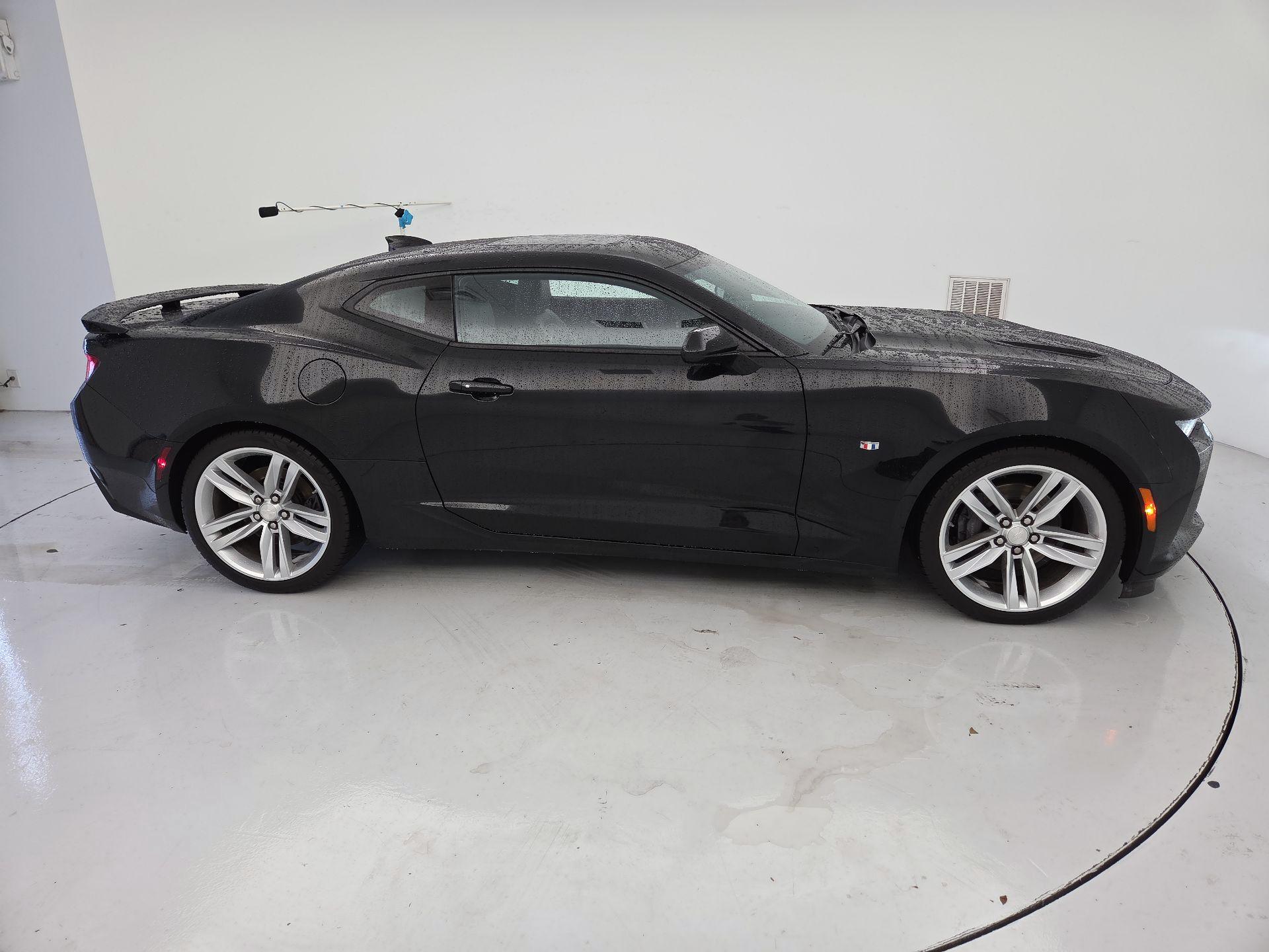 Thumbnail: 2018 Chevrolet Camaro - 4