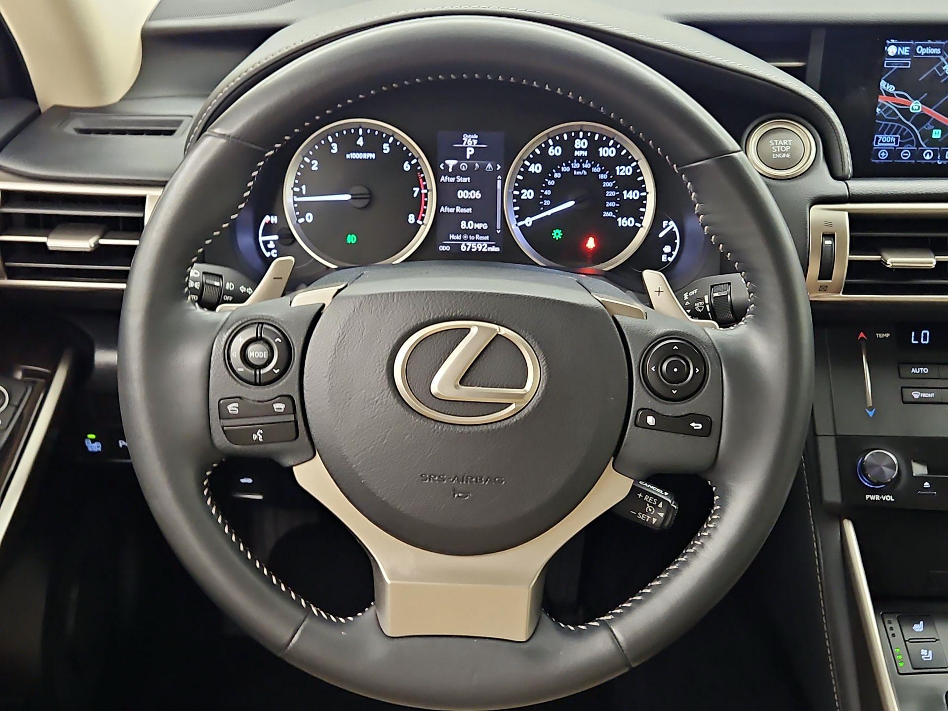 Thumbnail: 2014 Lexus IS - 10