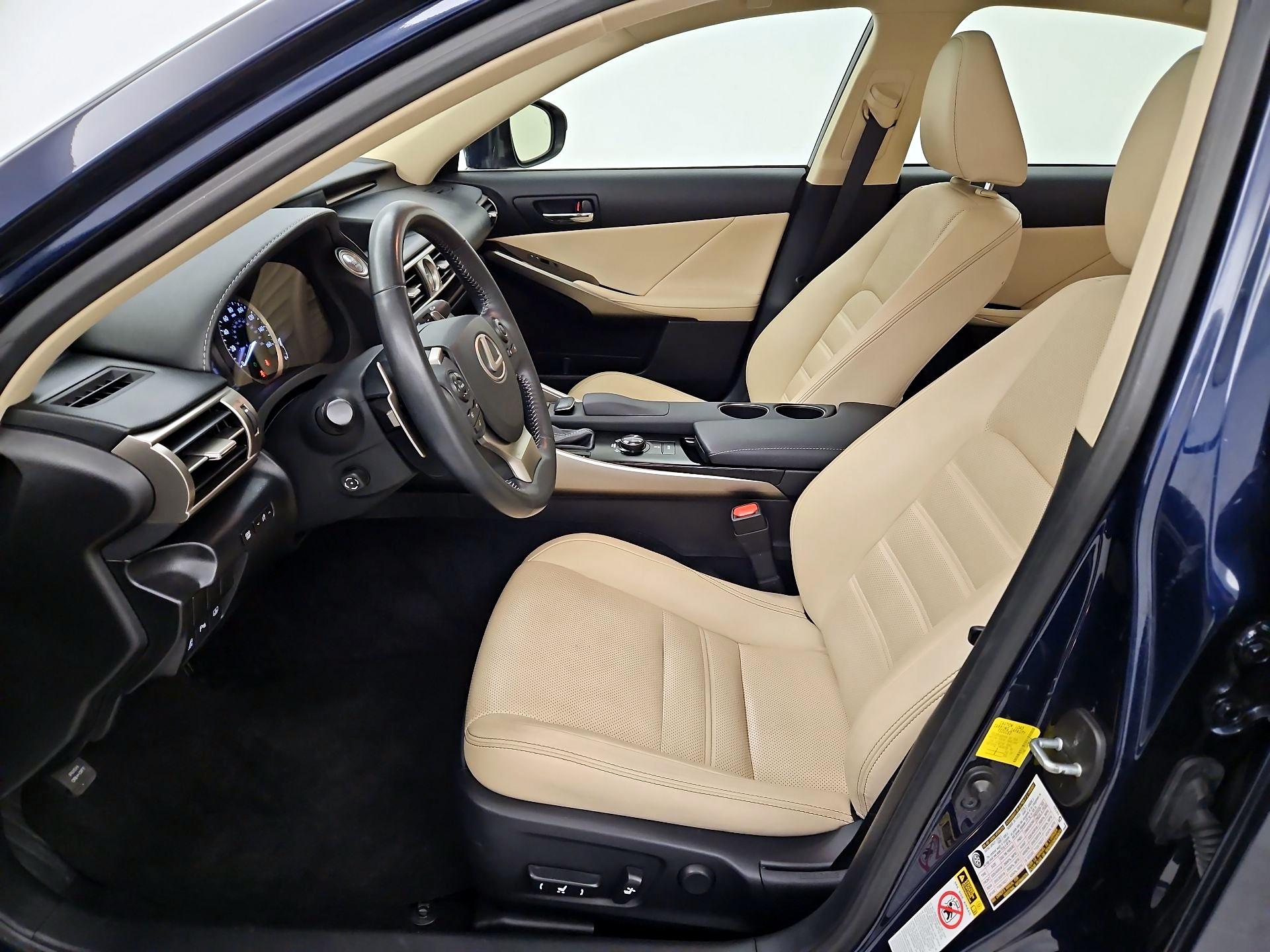 Thumbnail: 2014 Lexus IS - 11