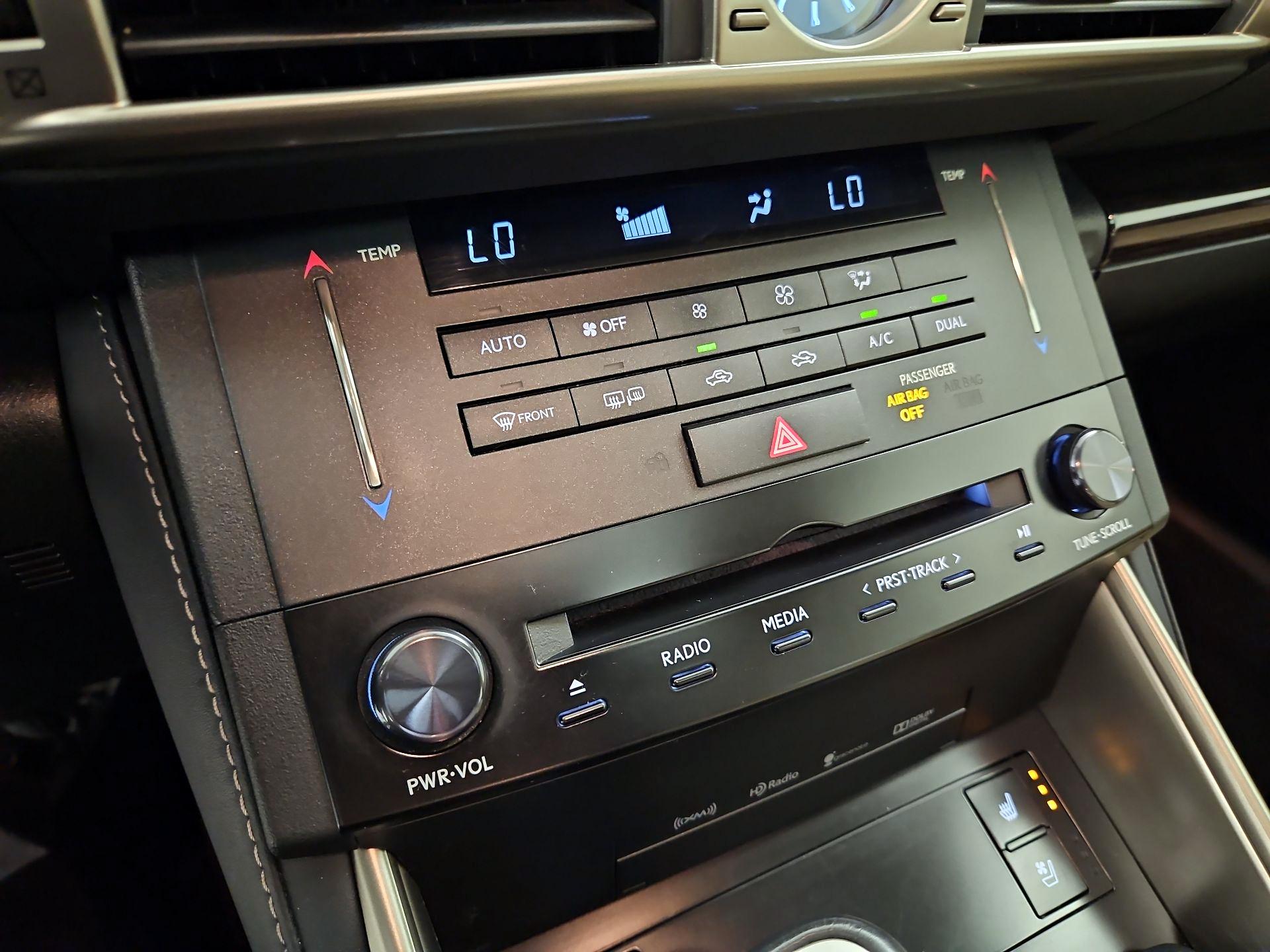 Thumbnail: 2014 Lexus IS - 17