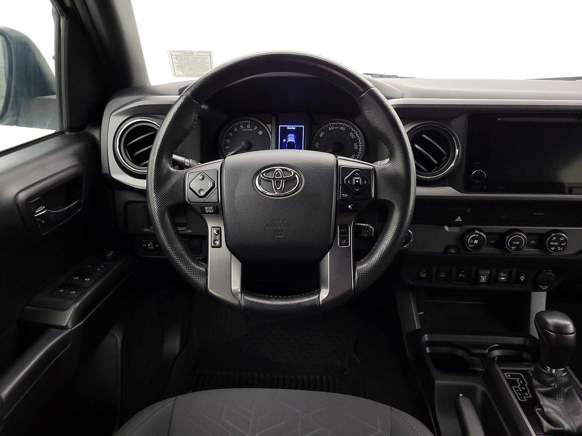 Thumbnail: 2019 Toyota Tacoma - 10
