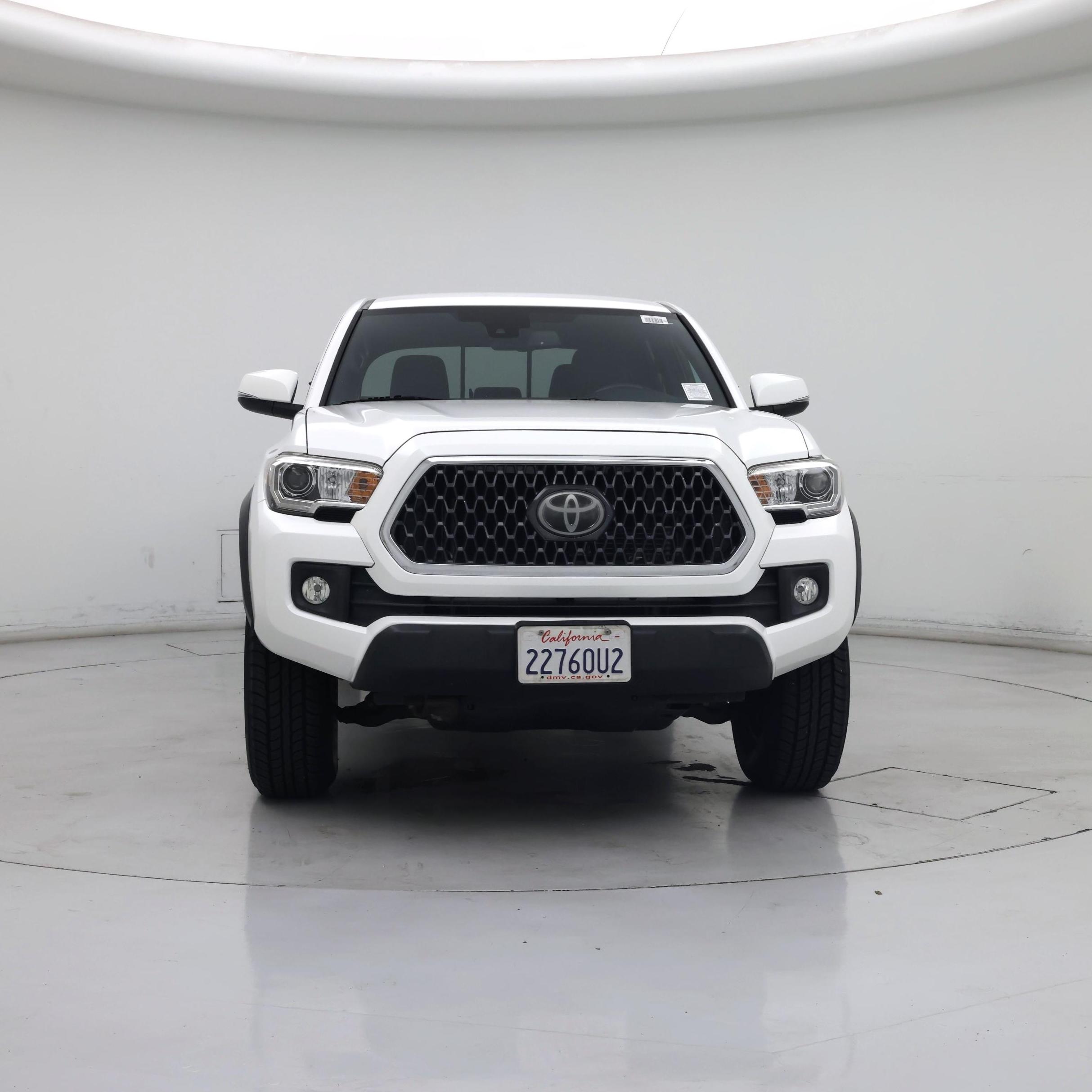 Thumbnail: 2019 Toyota Tacoma - 5