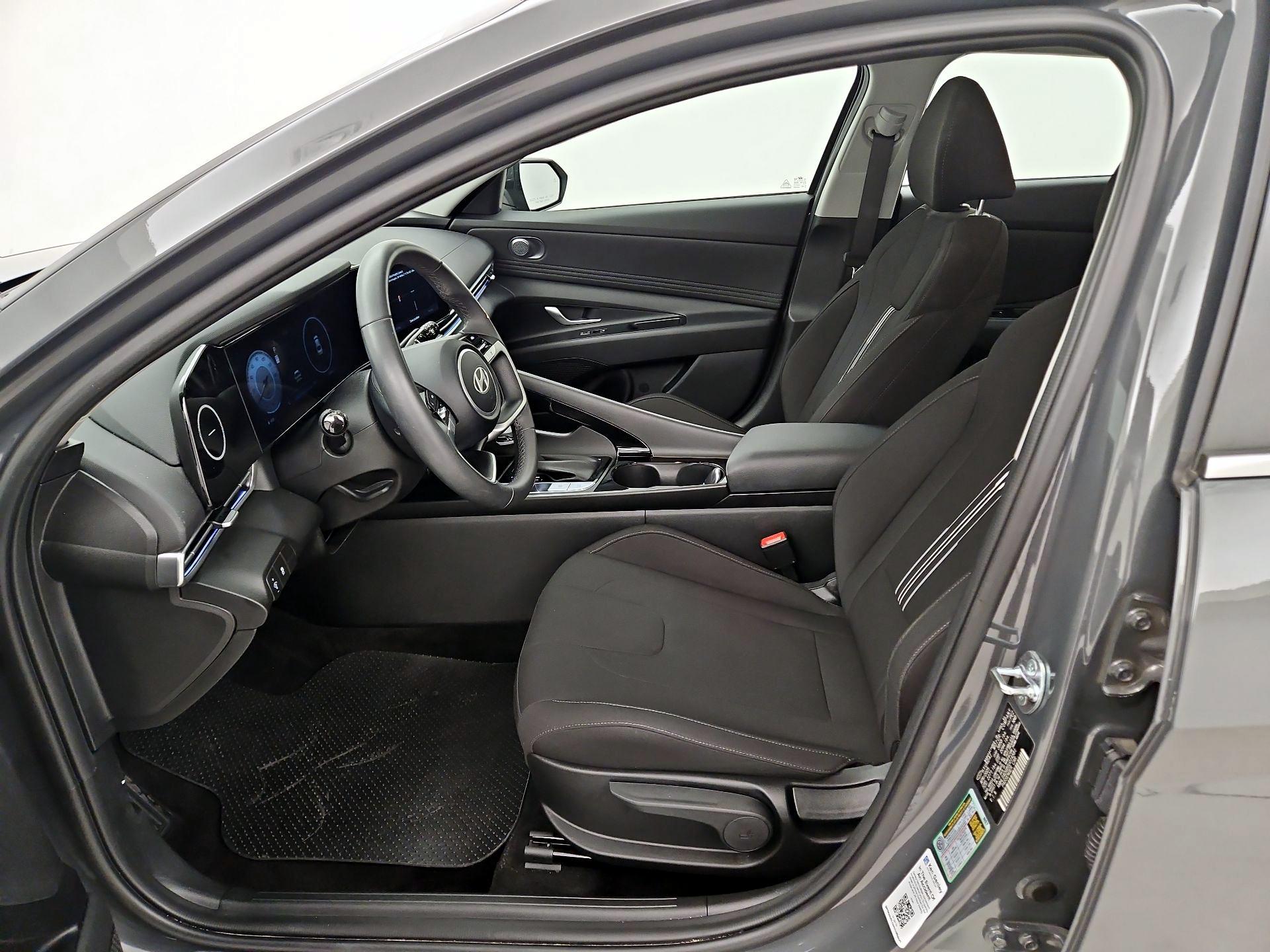Thumbnail: 2025 Hyundai Elantra - 11