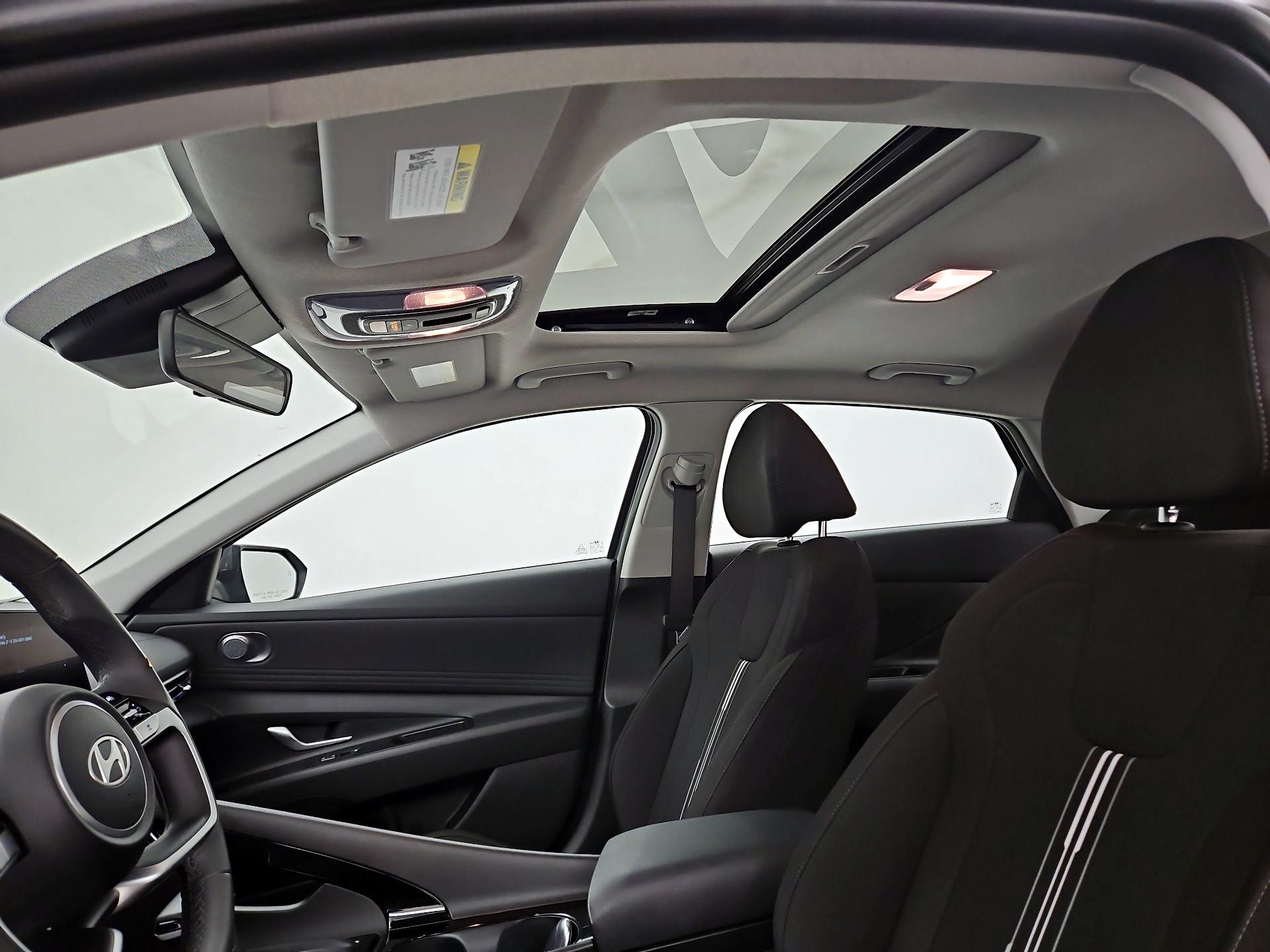 Thumbnail: 2025 Hyundai Elantra - 20