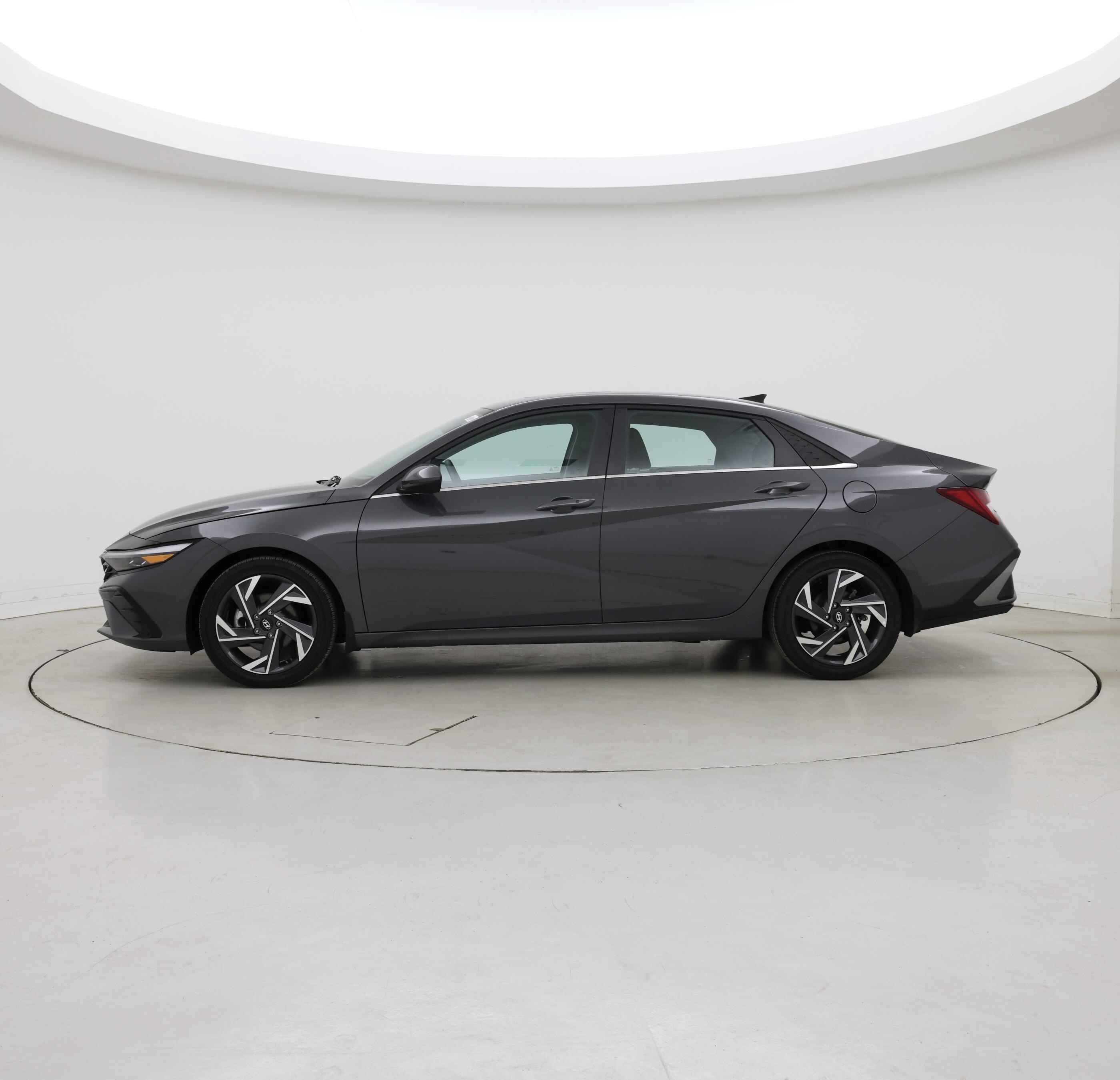 Thumbnail: 2025 Hyundai Elantra - 3