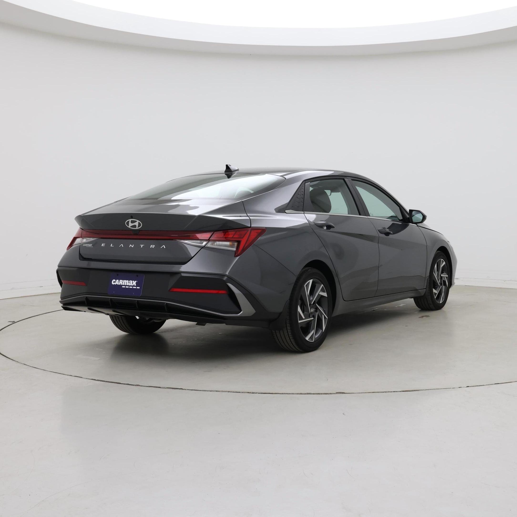 Thumbnail: 2025 Hyundai Elantra - 8