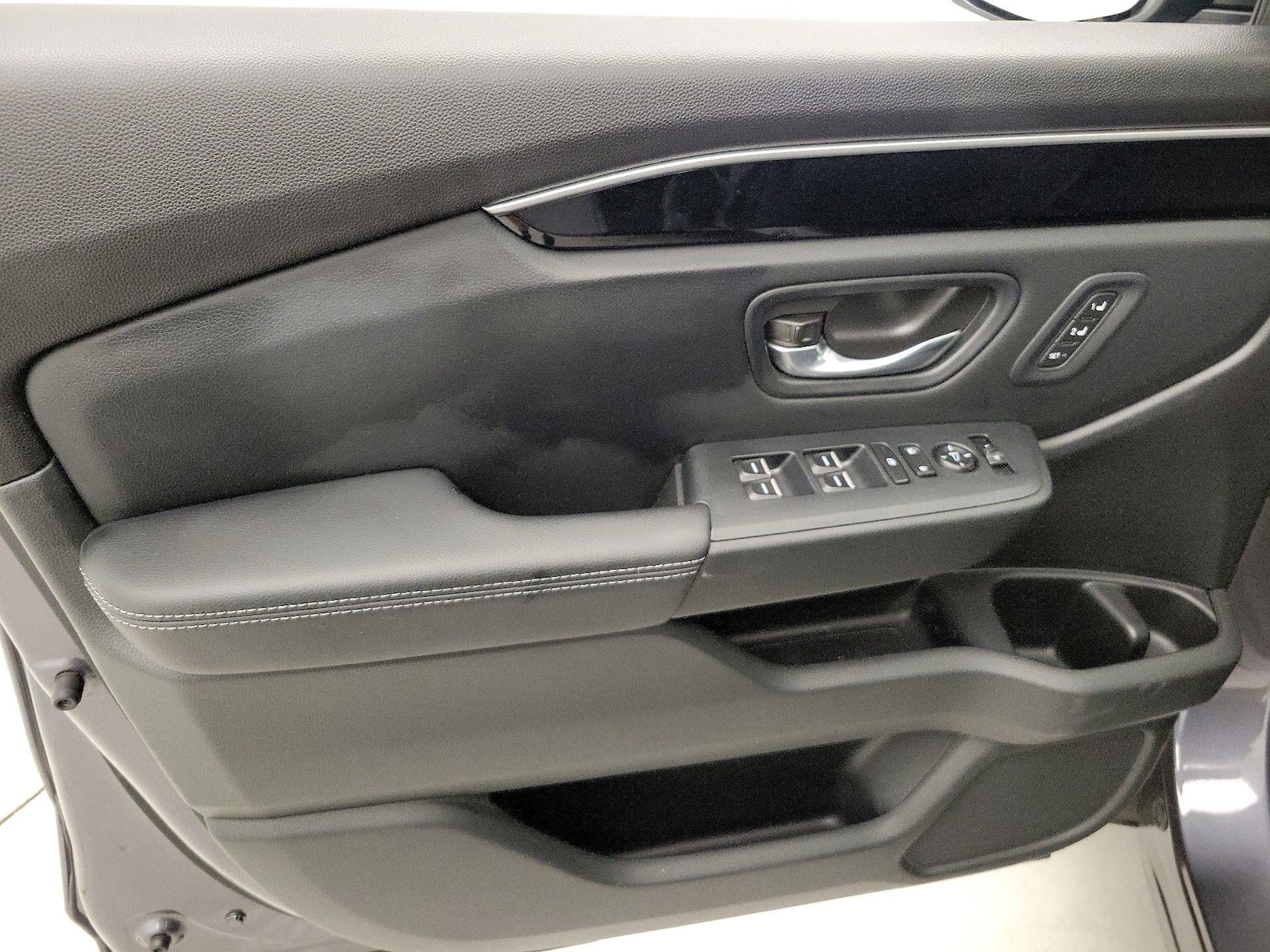 2025 Honda Pilot EX-L - Photo 13