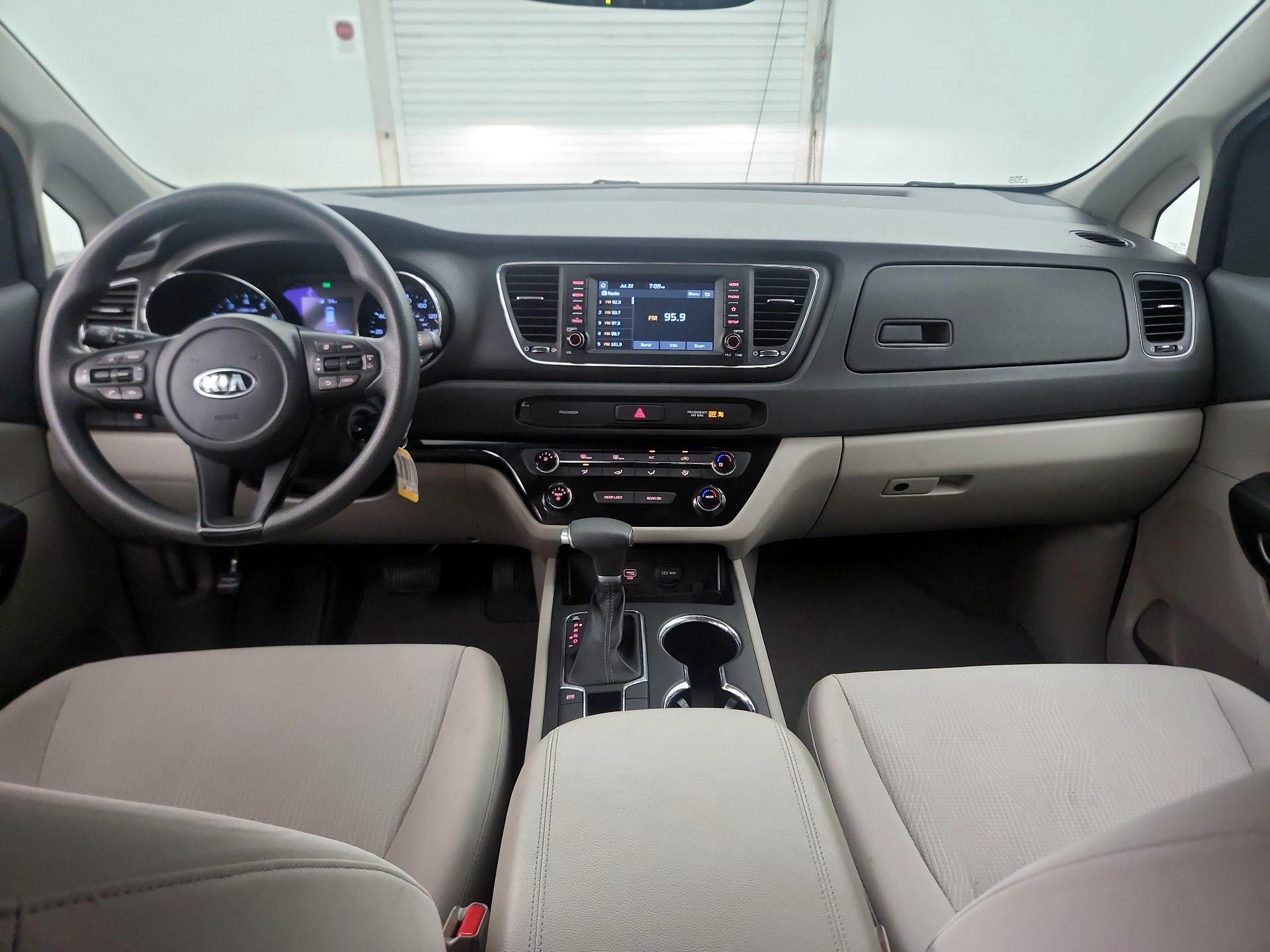 Thumbnail: 2021 Kia Sedona - 9