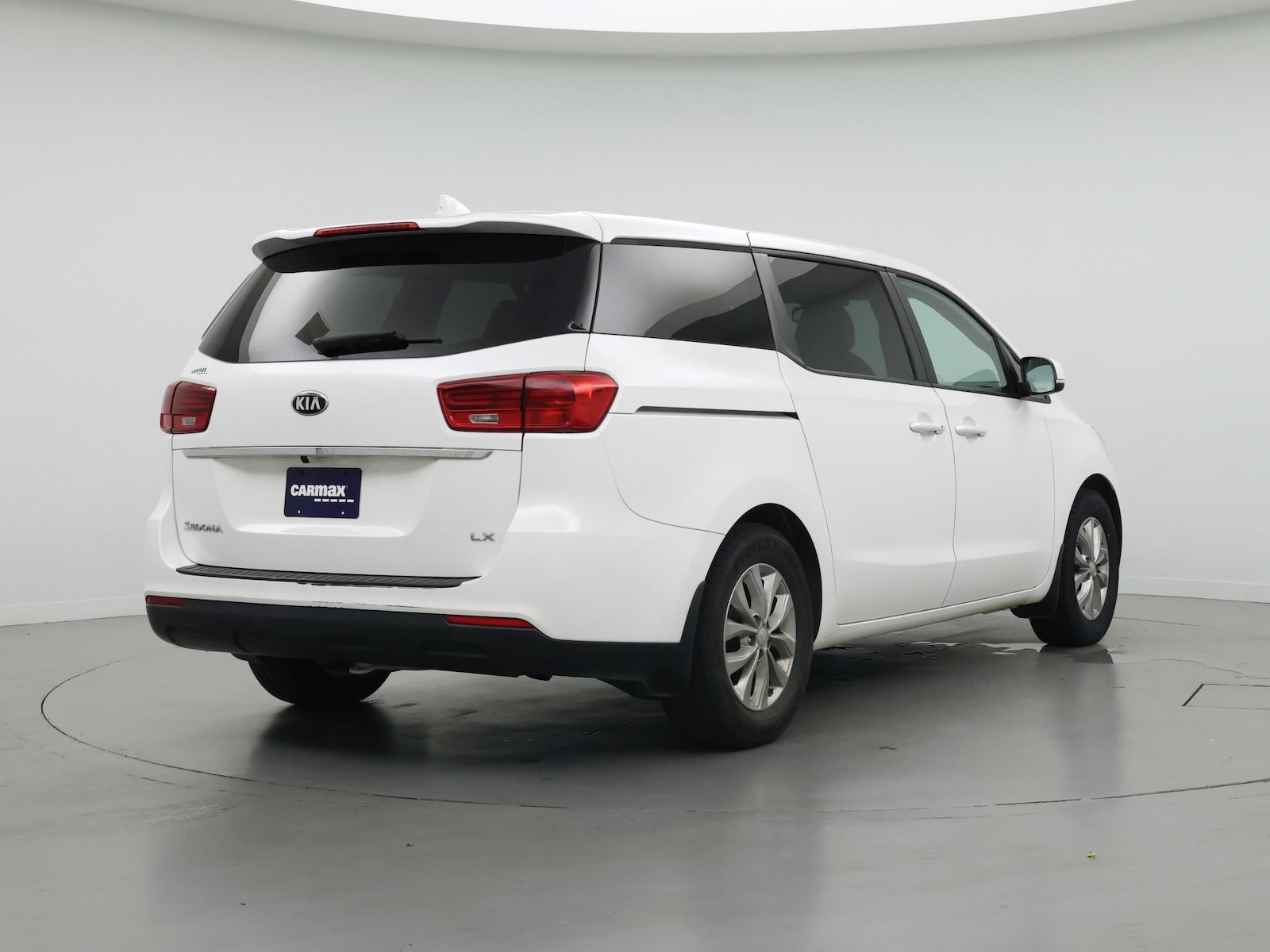 2021 Kia Sedona LX - Photo 9