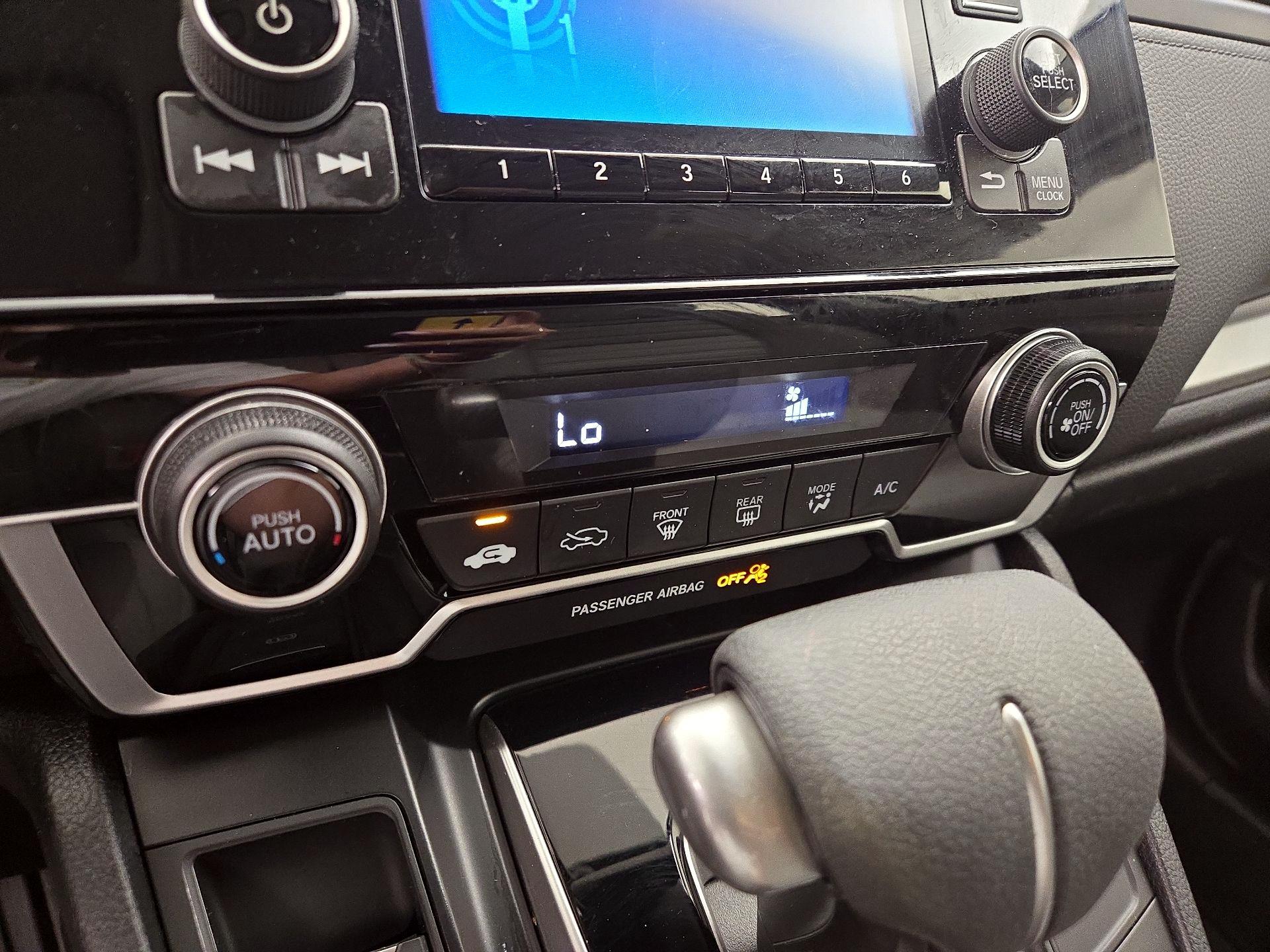 Thumbnail: 2018 Honda CR-V - 16