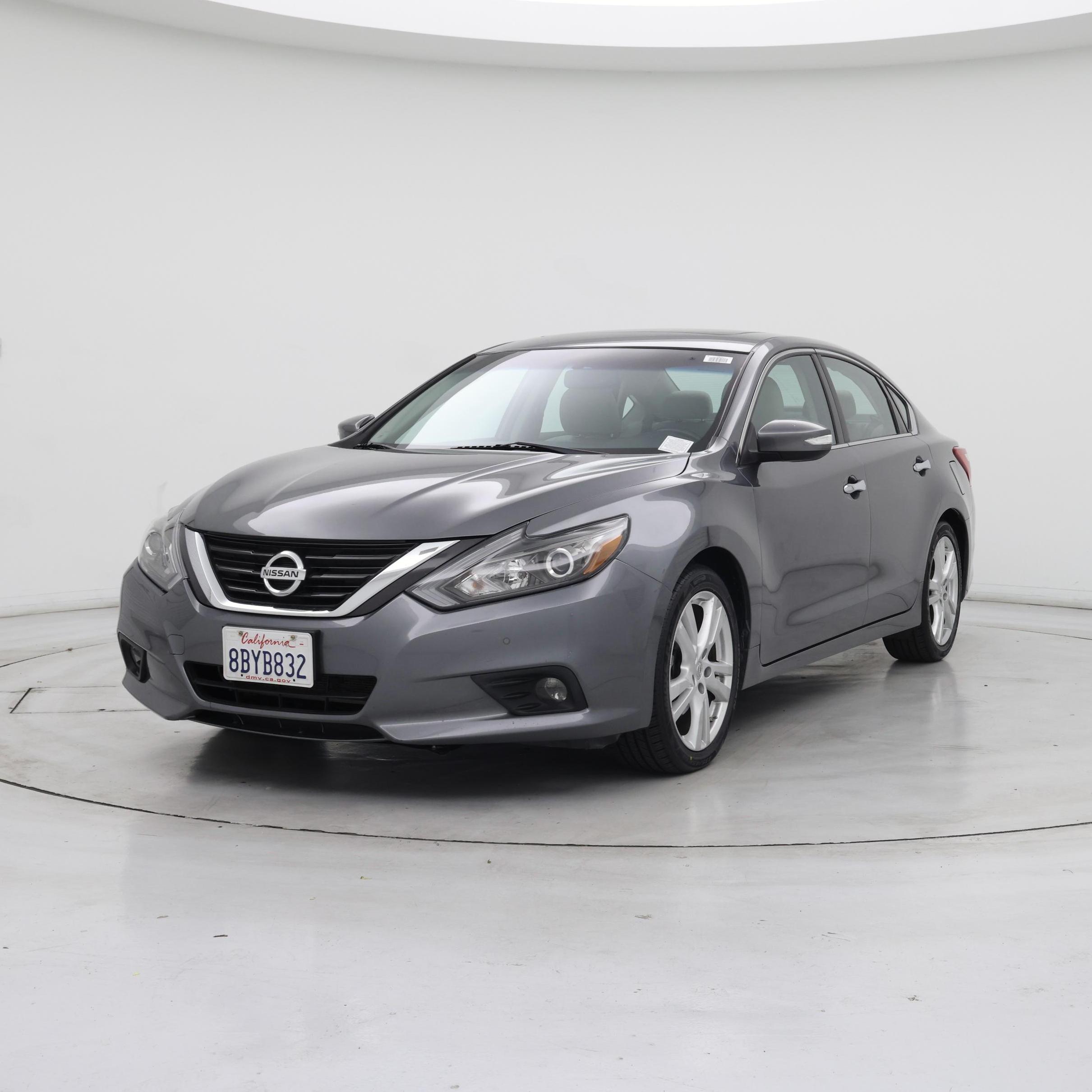 Thumbnail: 2016 Nissan Altima - 4