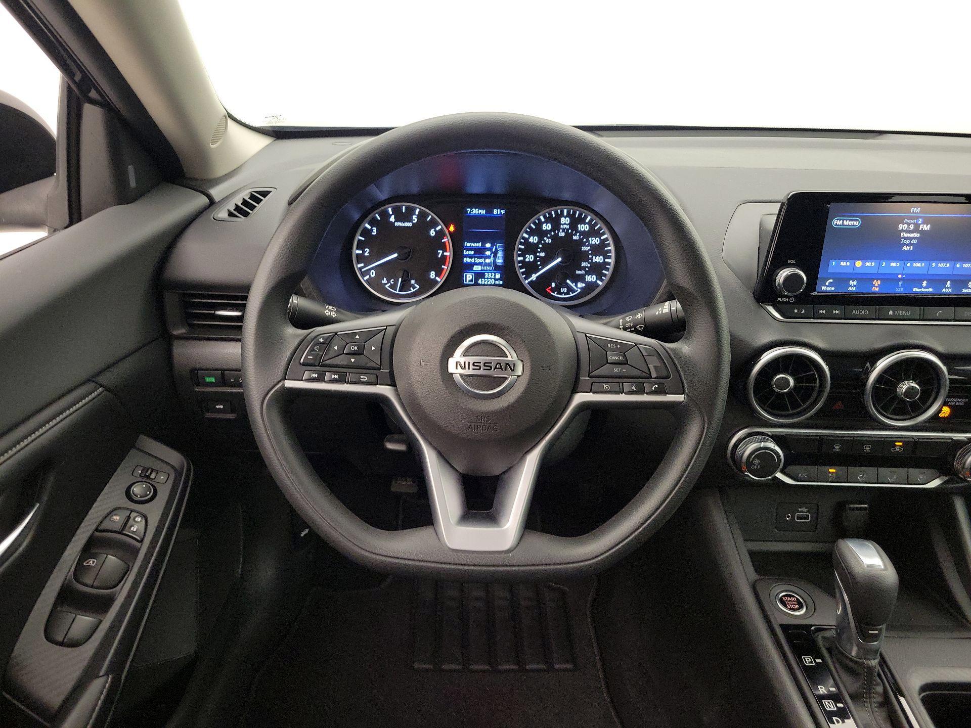 Thumbnail: 2021 Nissan Sentra - 10