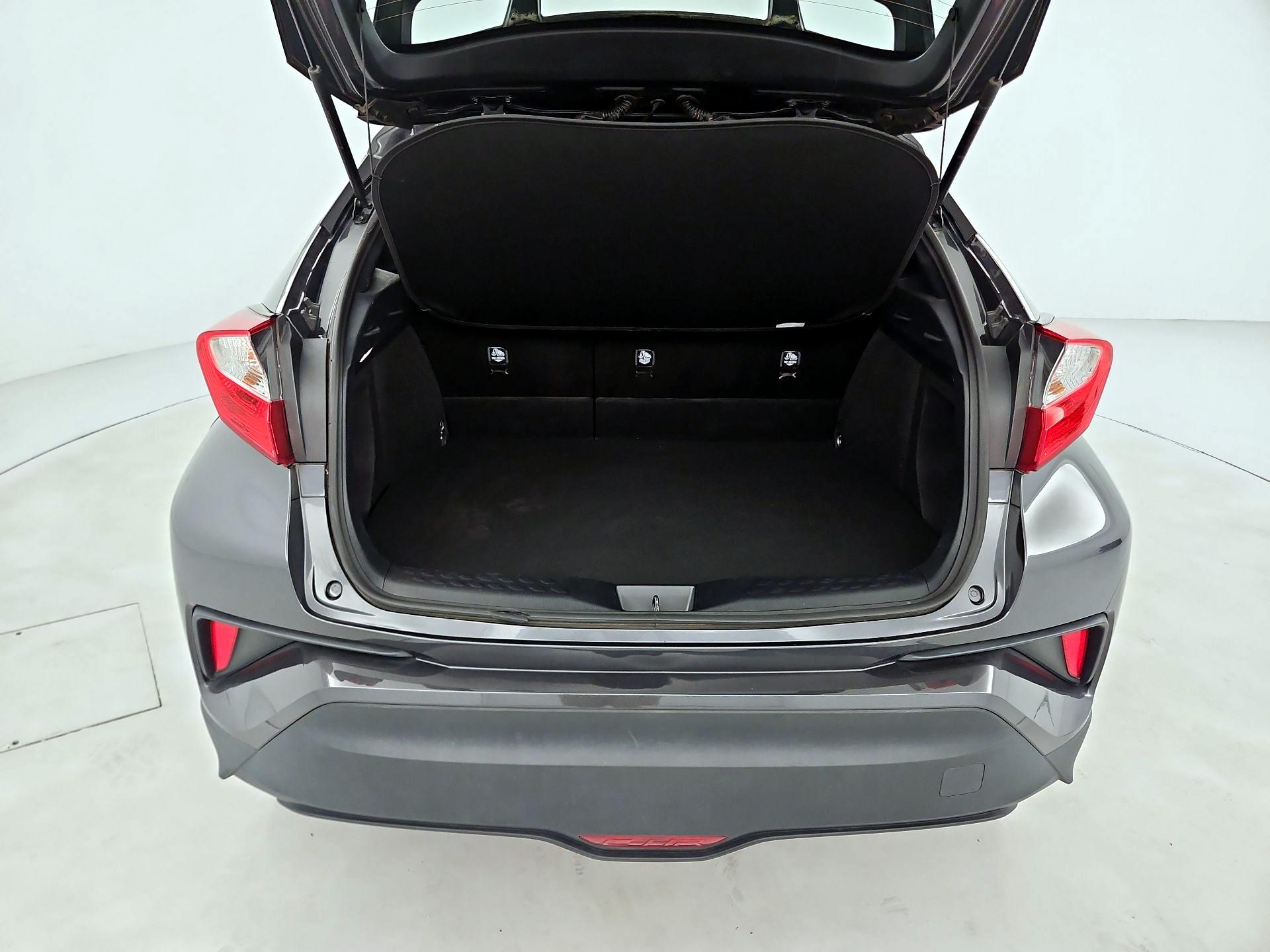Thumbnail: 2021 Toyota C-HR - 20