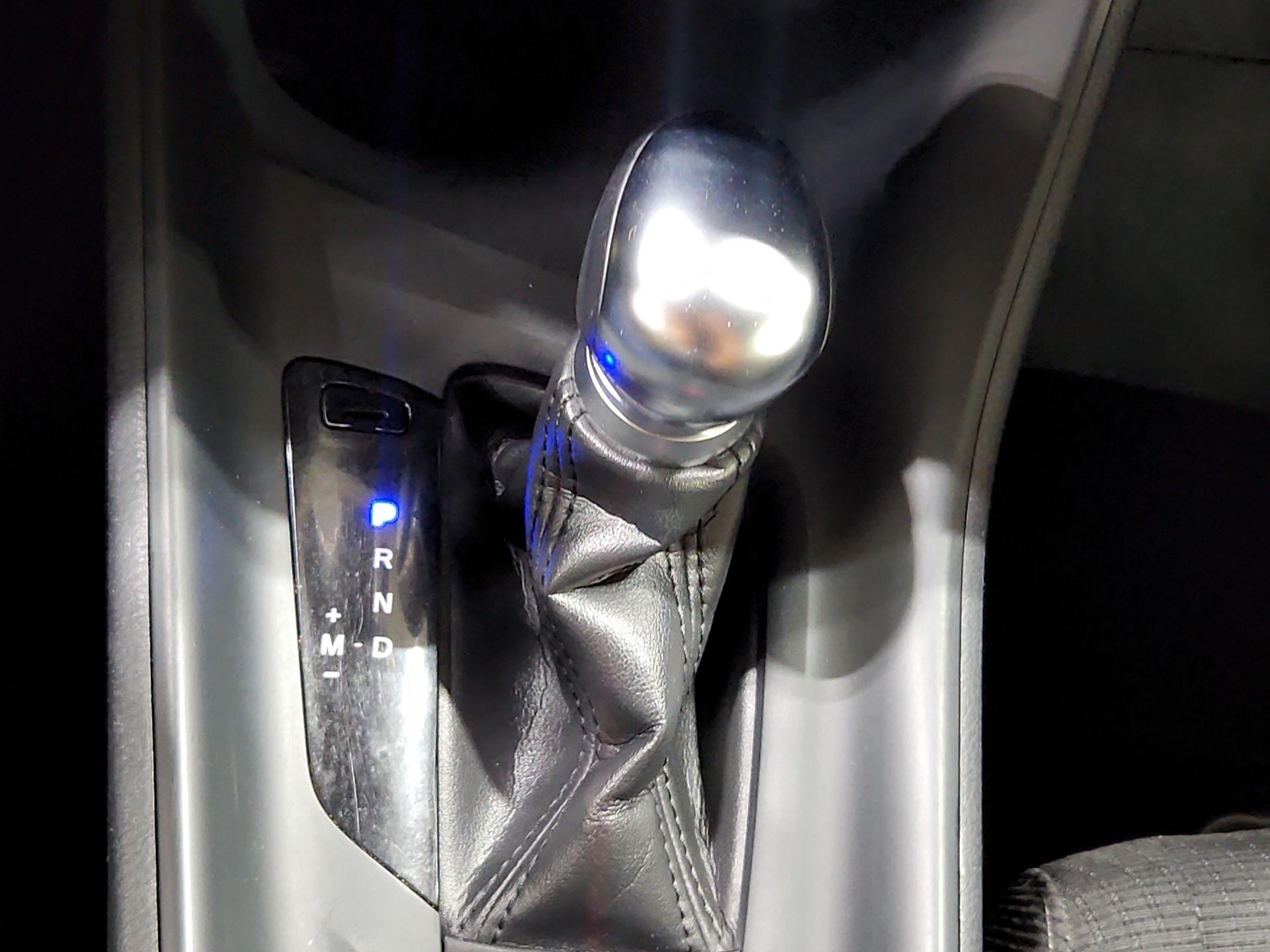 Thumbnail: 2019 Toyota C-HR - 17