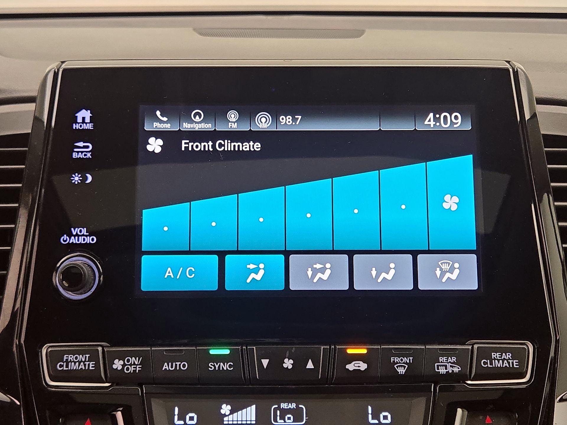 Thumbnail: 2018 Honda Odyssey - 17