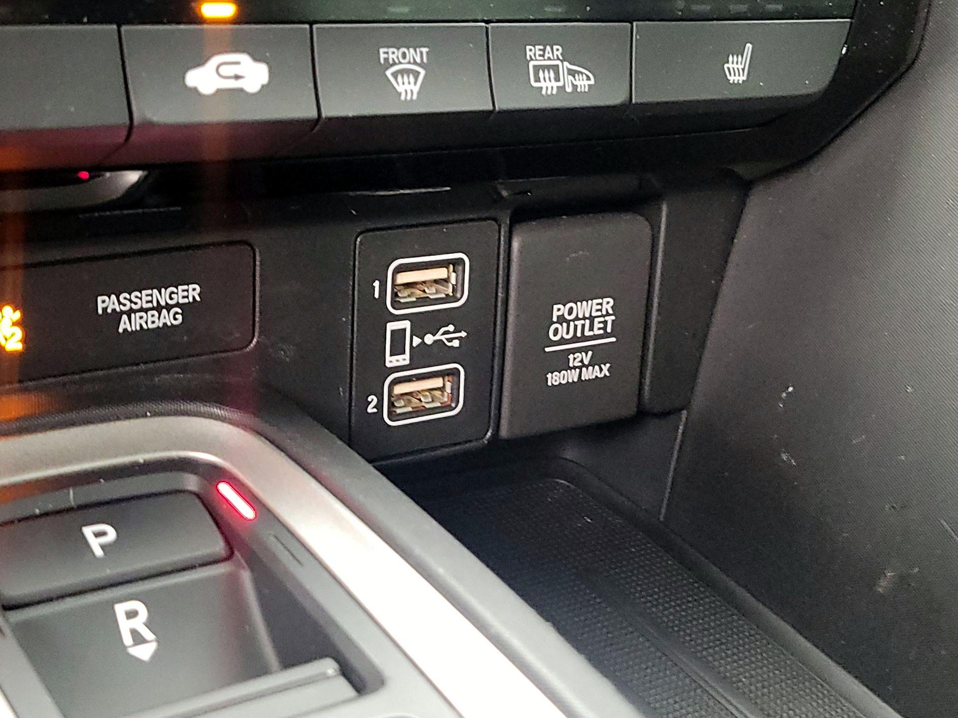 Thumbnail: 2020 Honda Insight - 19