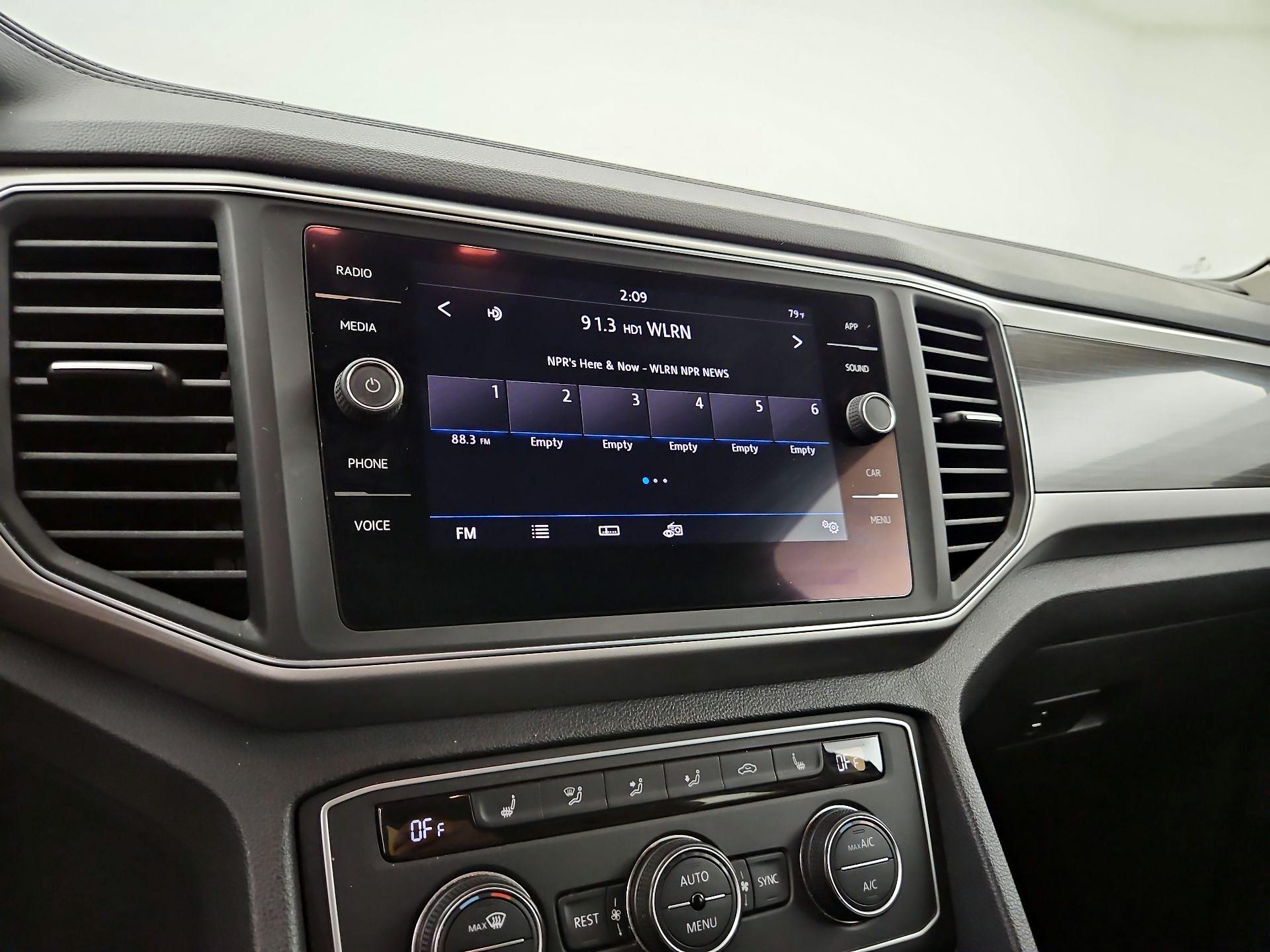 Thumbnail: 2018 Volkswagen Atlas - 15
