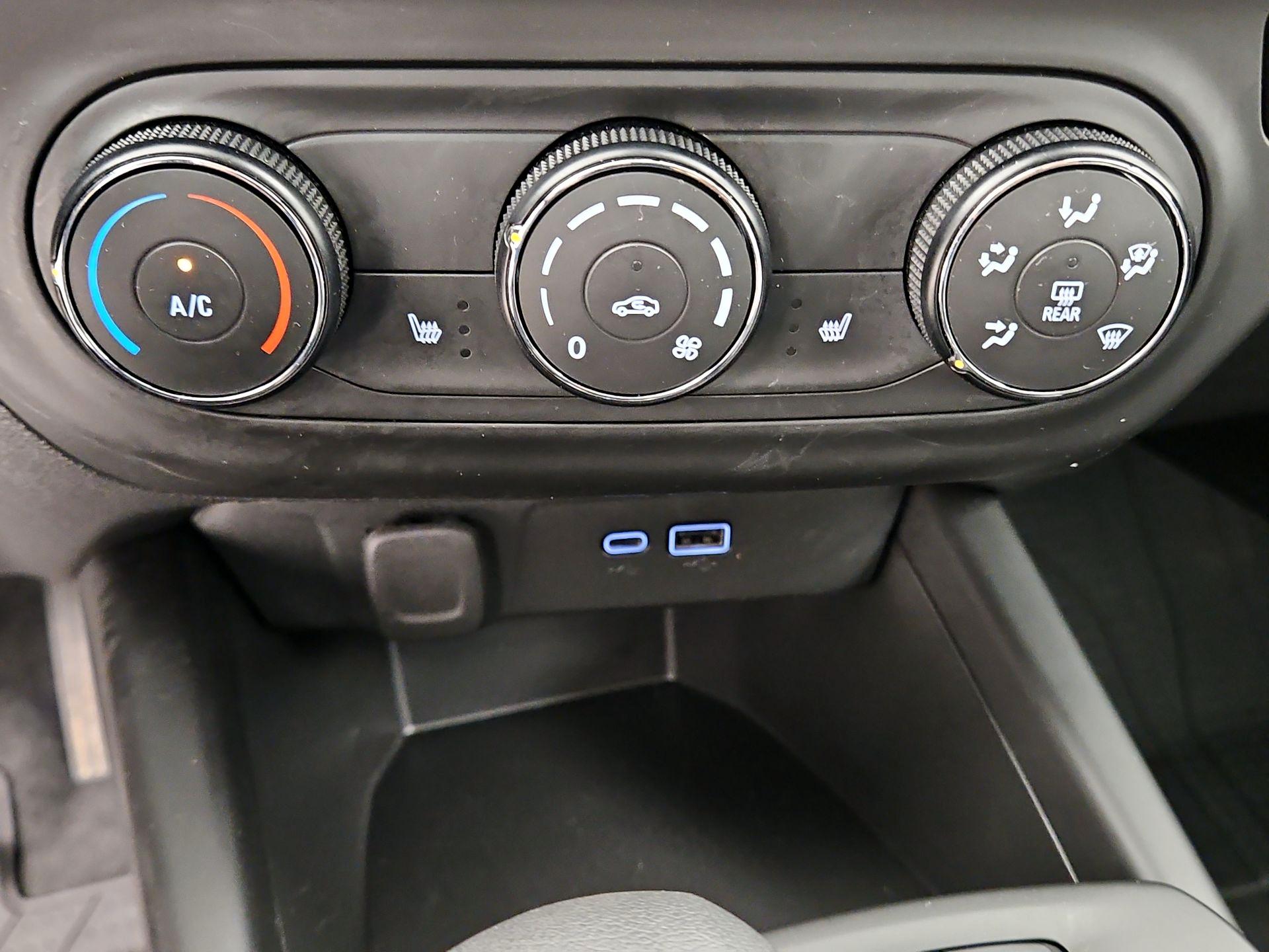 Thumbnail: 2025 Chevrolet Trax - 16