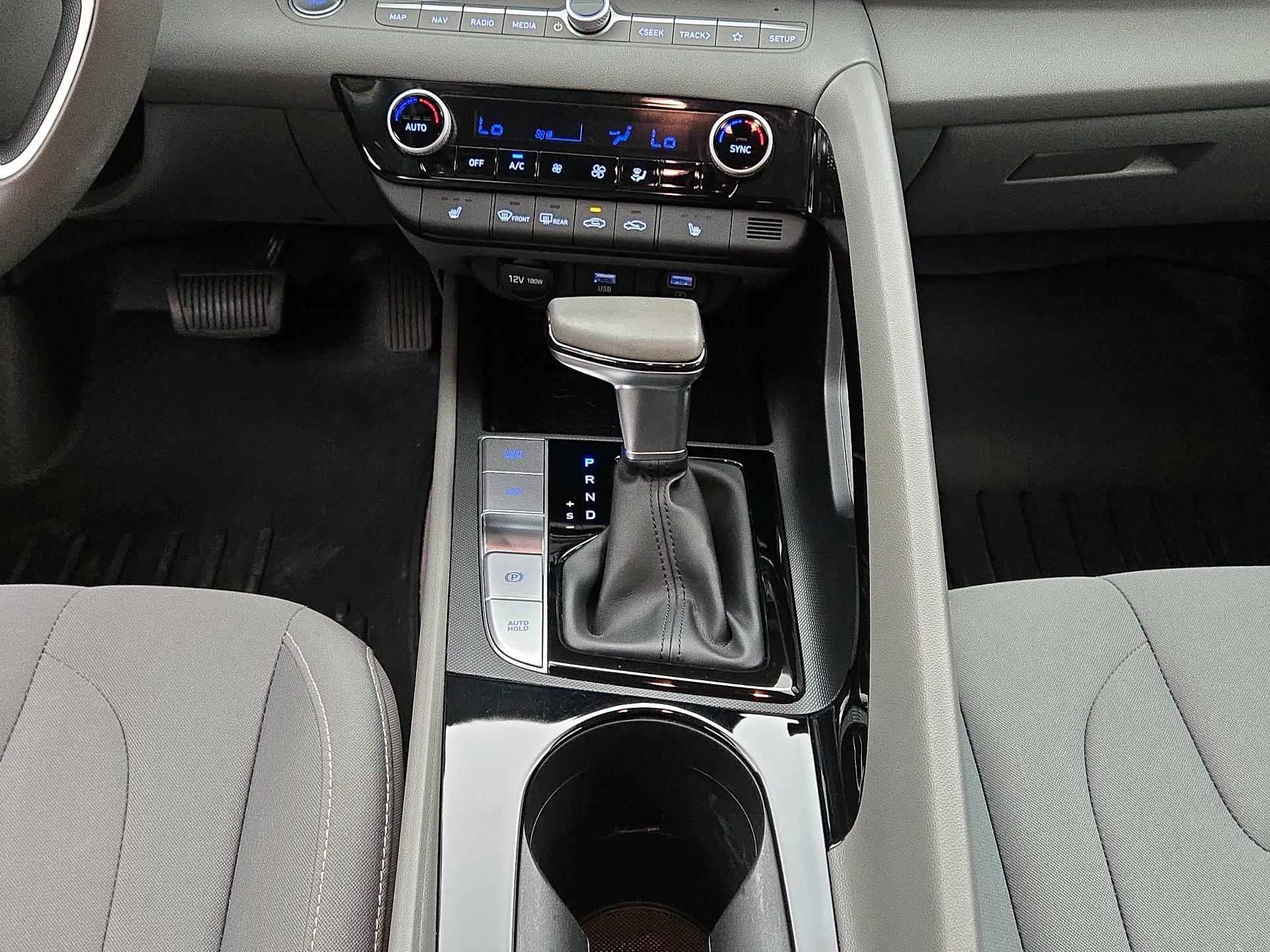 Thumbnail: 2023 Hyundai Elantra - 18