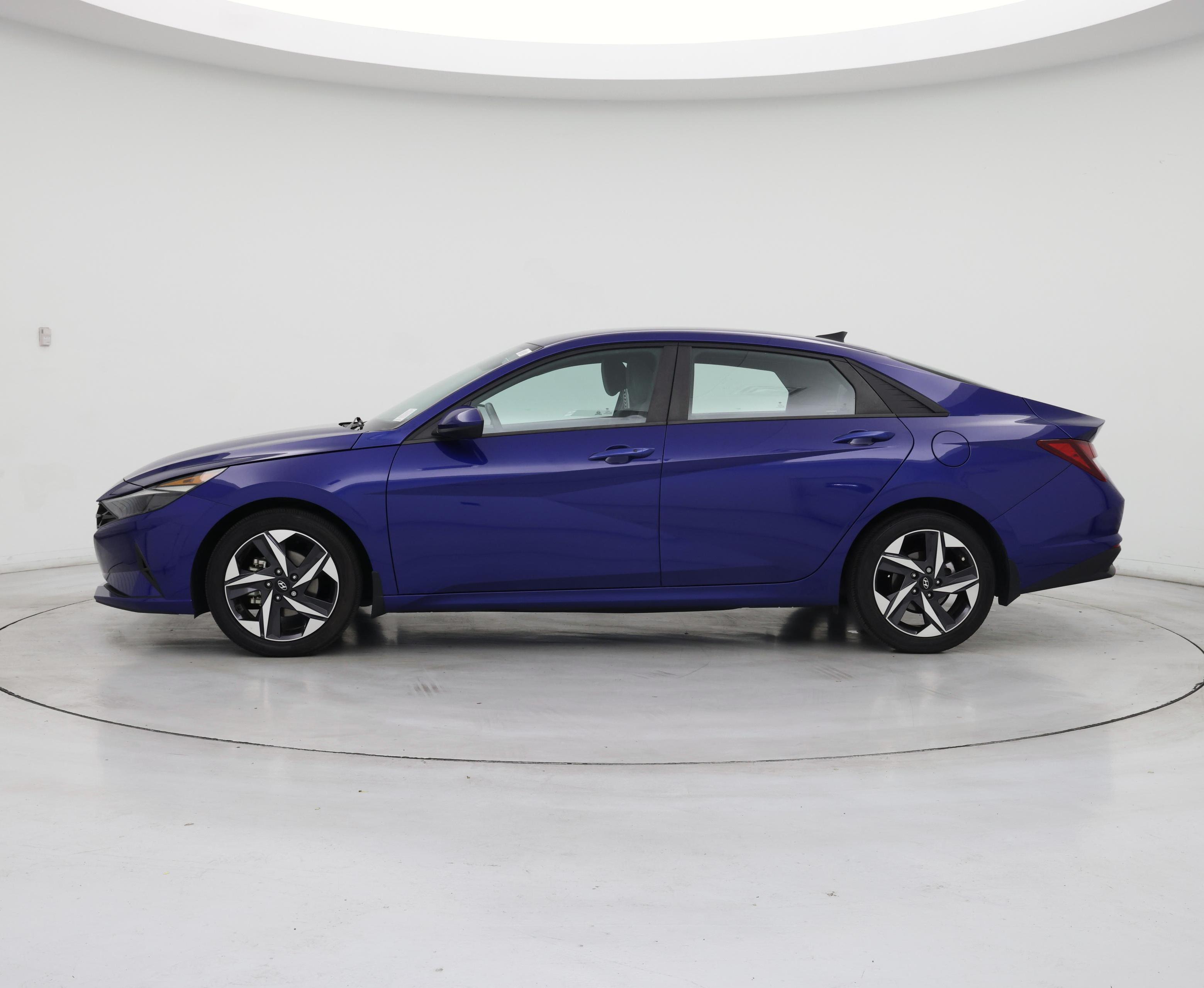 Thumbnail: 2023 Hyundai Elantra - 3