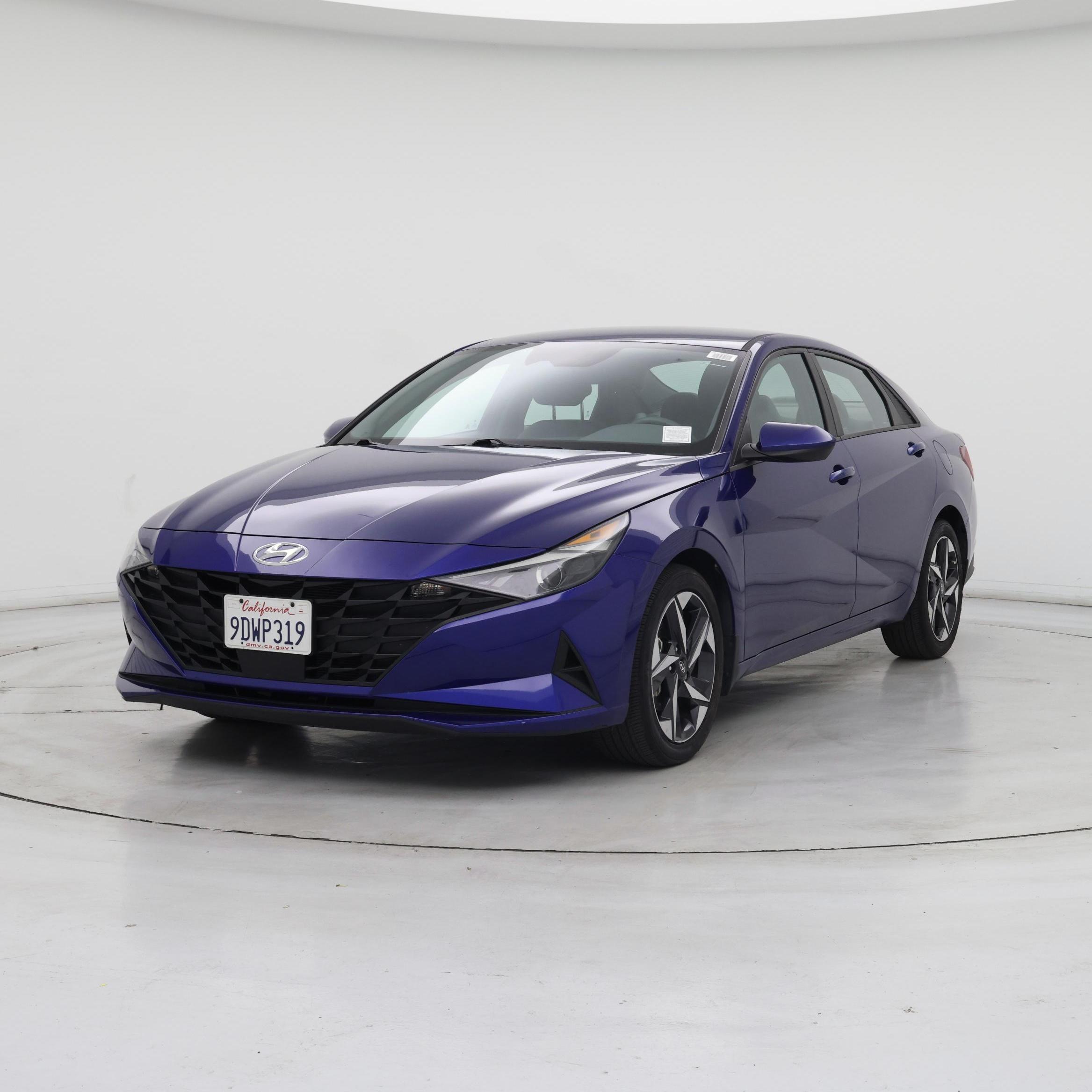 Thumbnail: 2023 Hyundai Elantra - 4