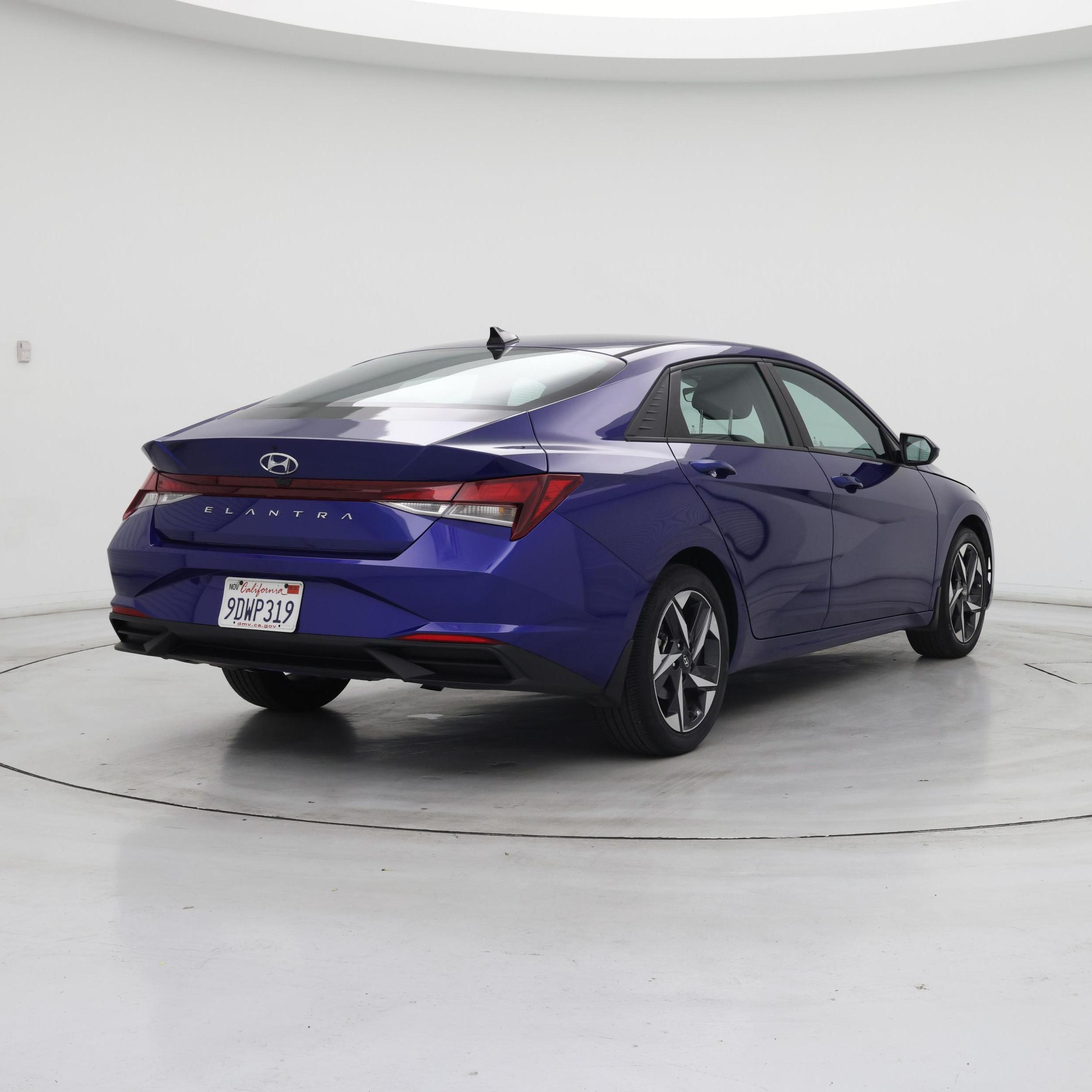 Thumbnail: 2023 Hyundai Elantra - 8