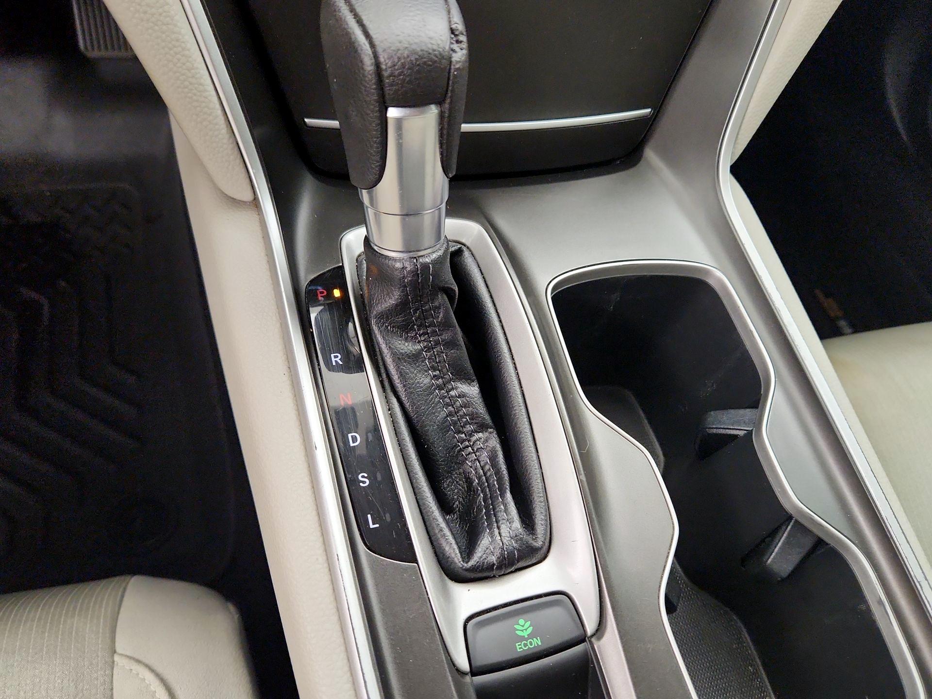 Thumbnail: 2018 Honda Accord - 17