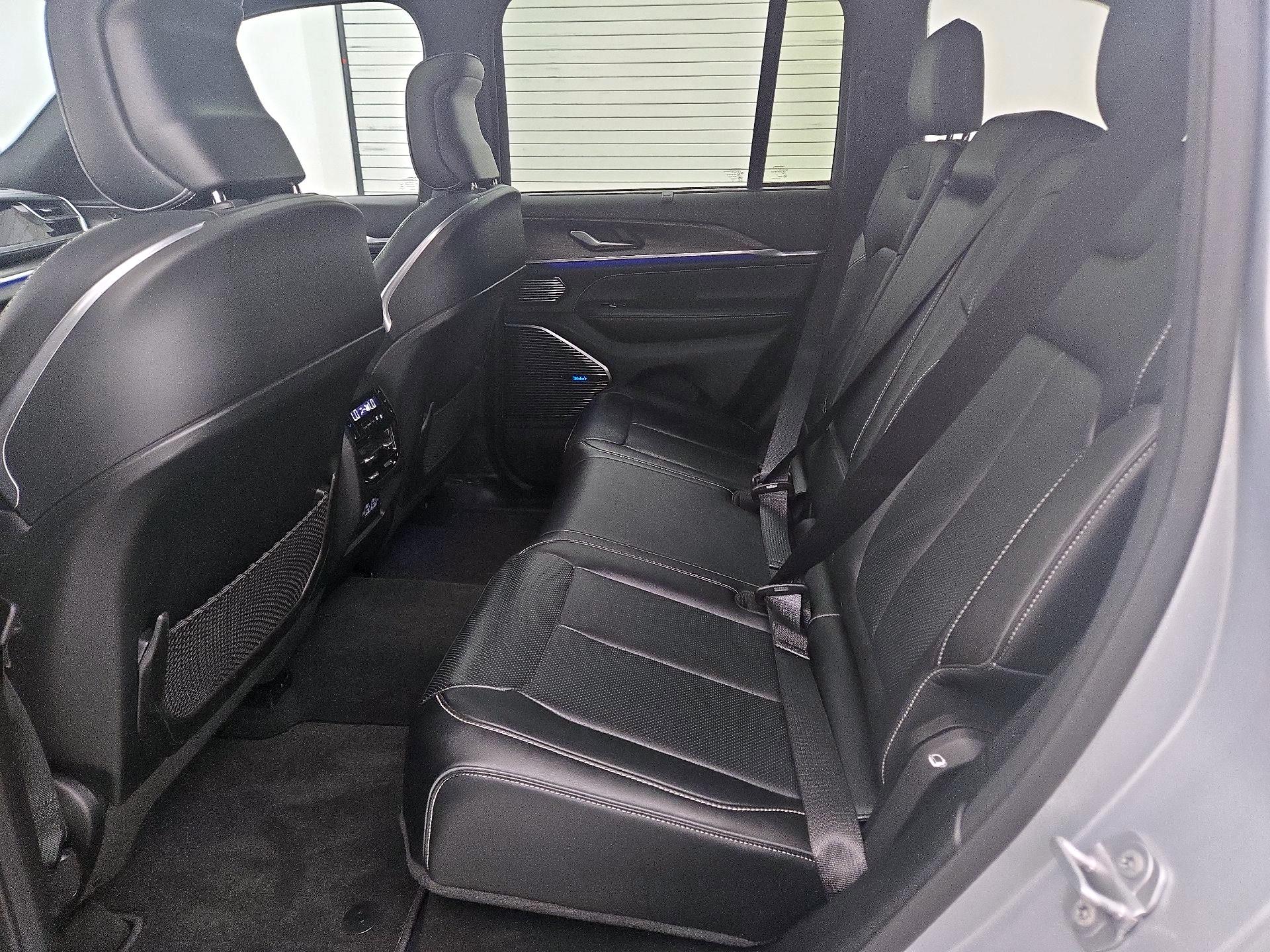 Thumbnail: 2022 Jeep Grand Cherokee - 20