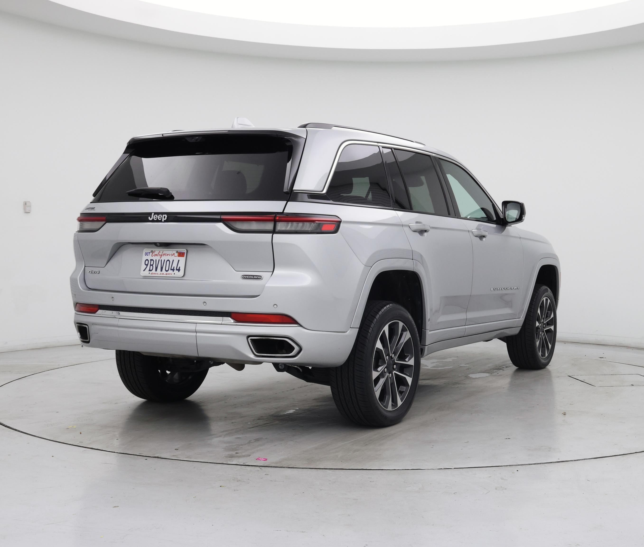 Thumbnail: 2022 Jeep Grand Cherokee - 8