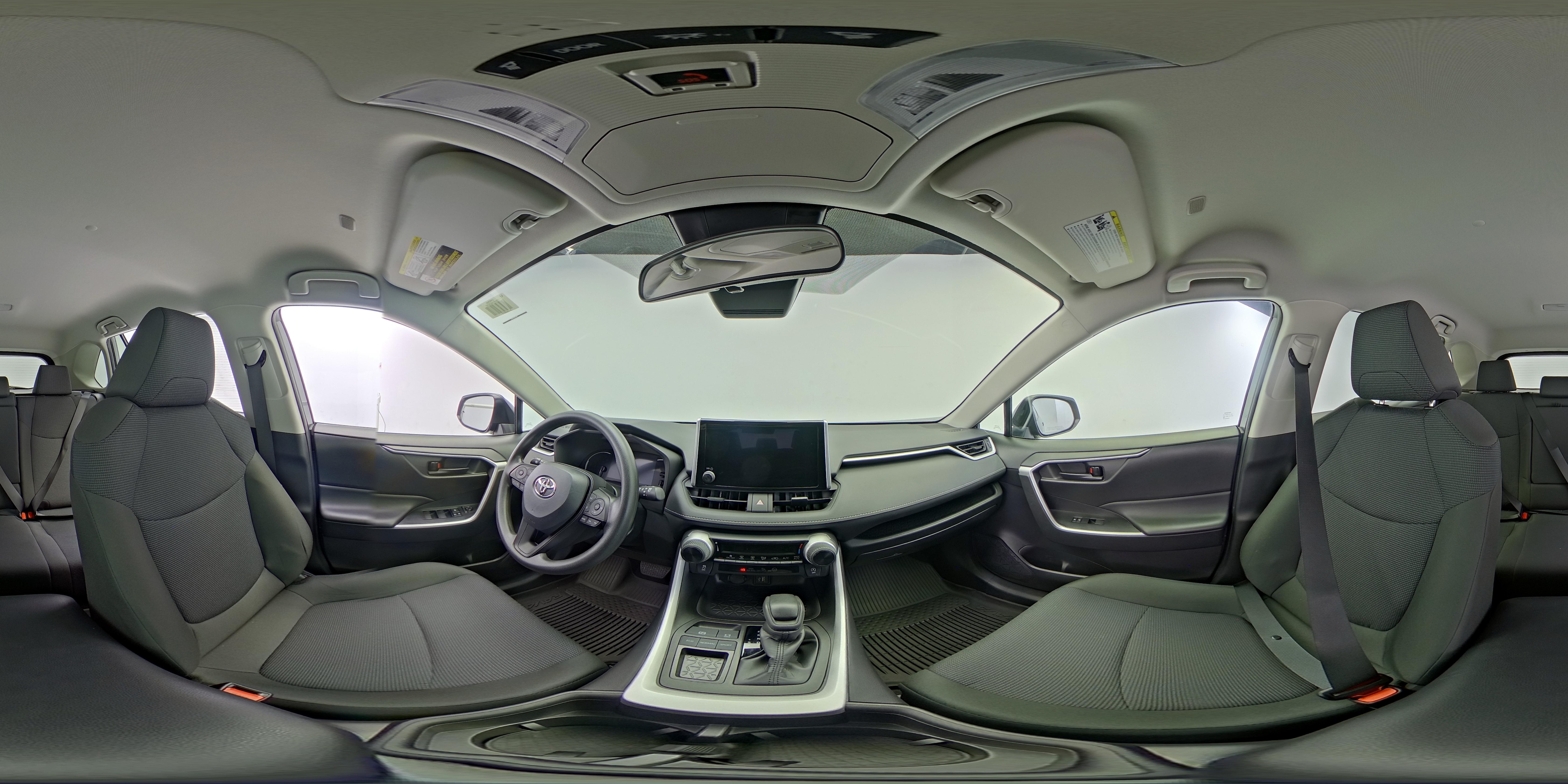 2024 Toyota RAV4 LE - Photo 24