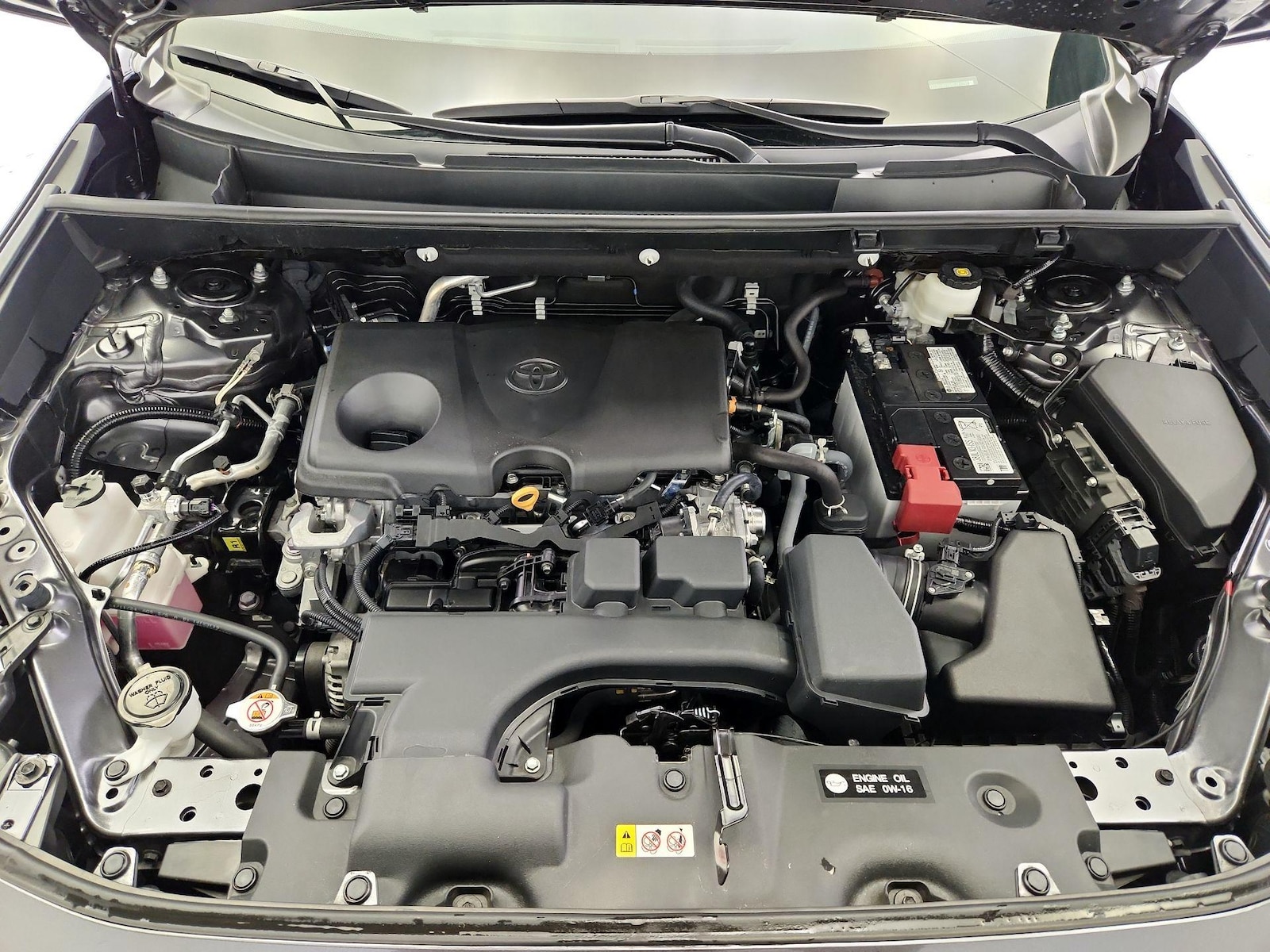 2024 Toyota RAV4 LE - Photo 22