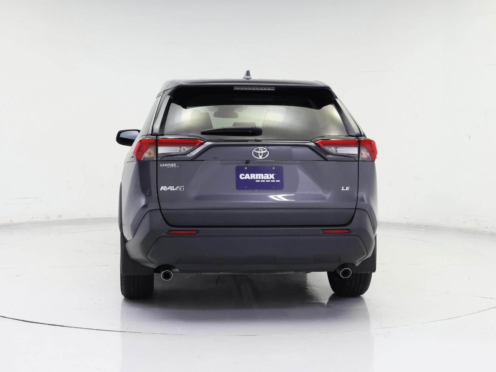 2024 Toyota RAV4 LE - Photo 7